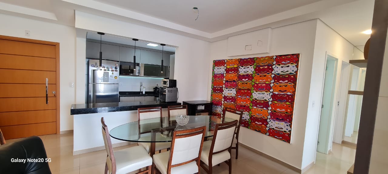 Apartamento de 85m² Localizado no Ed. Villa Lobos Campolim!