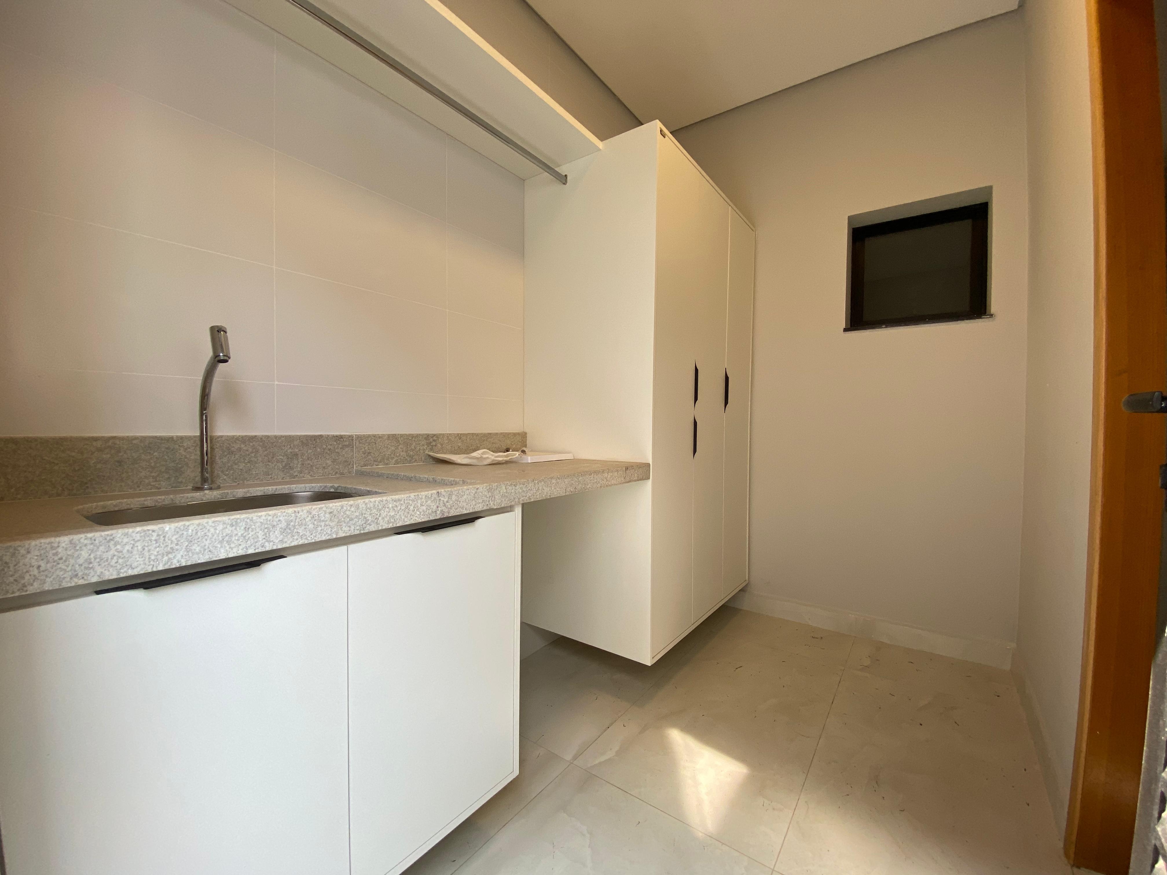 Casa à venda com 3 quartos, 249m² - Foto 14