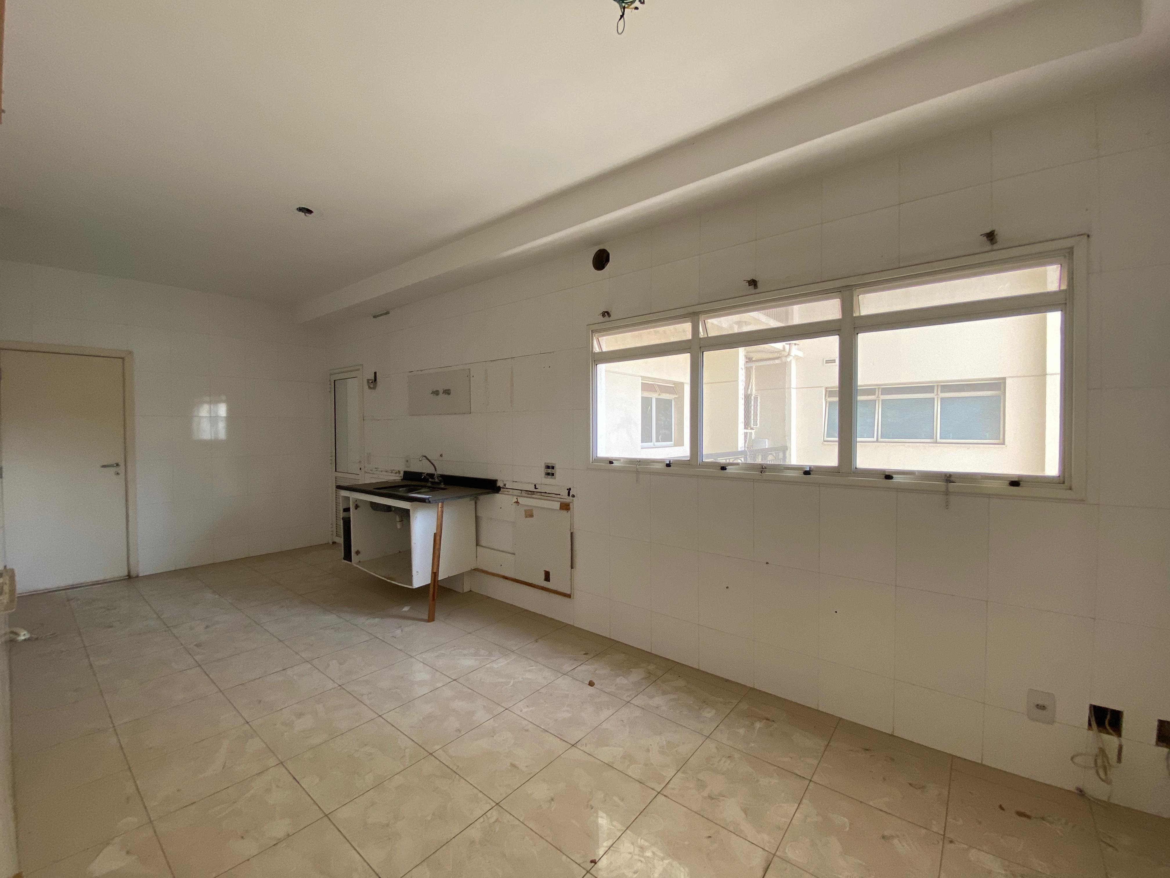 Apartamento à venda com 4 quartos, 246m² - Foto 24