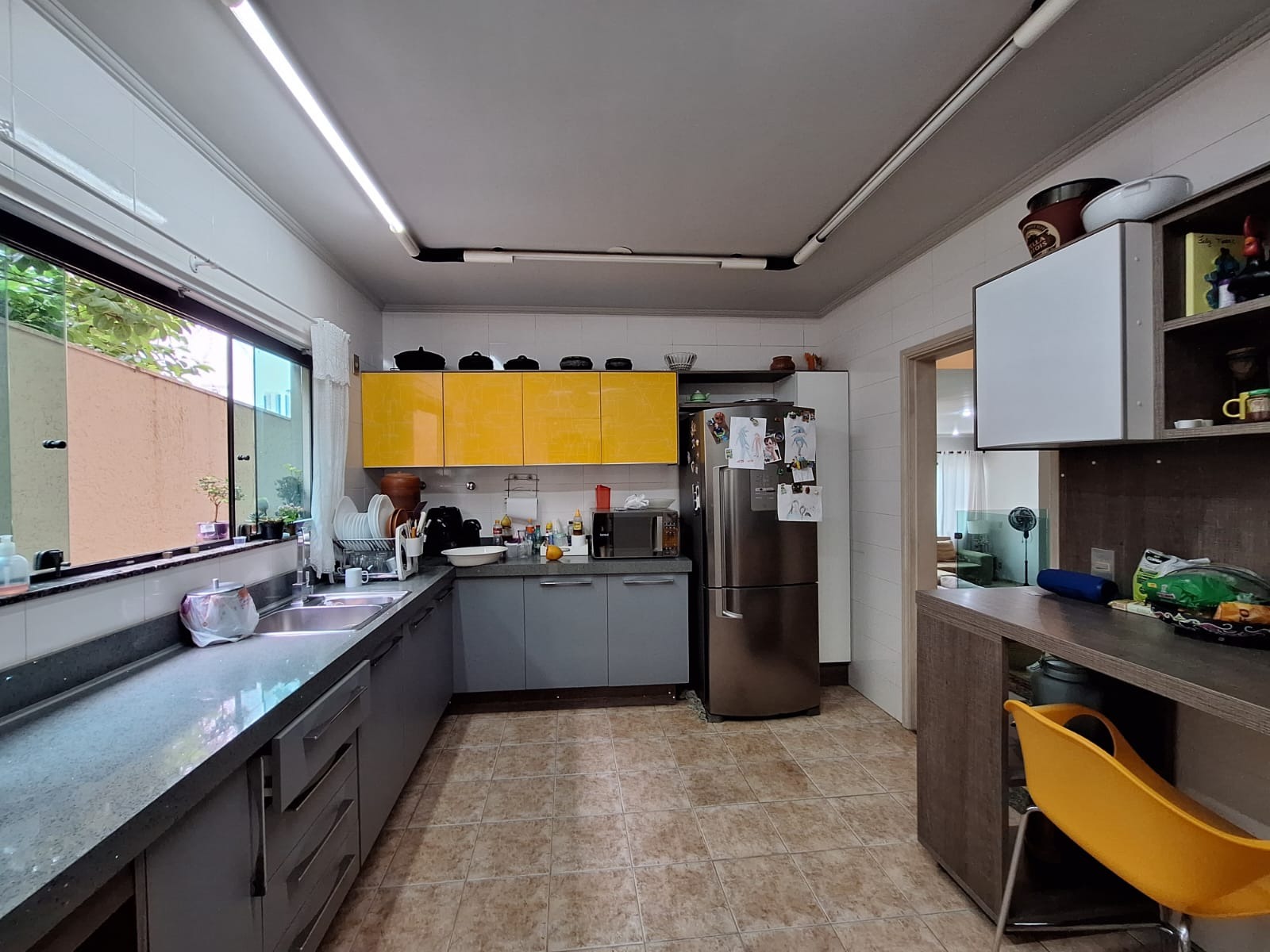 Casa à venda e aluguel com 5 quartos, 380m² - Foto 9