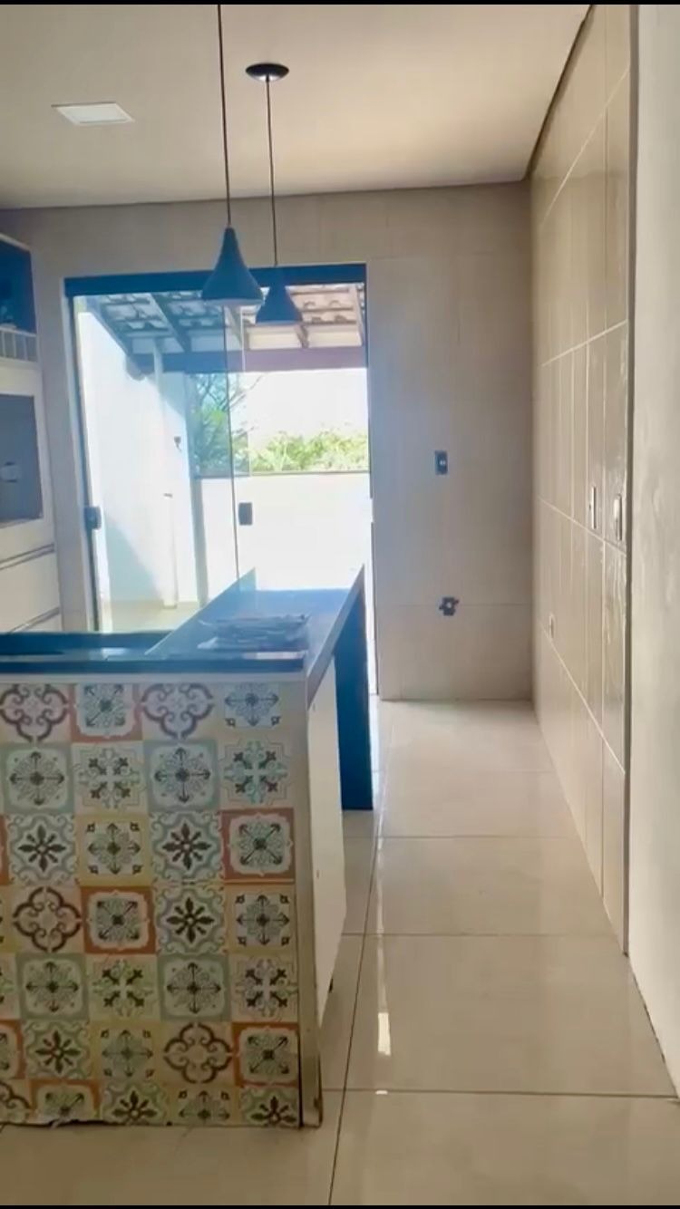 Casa à venda com 4 quartos, 169m² - Foto 11