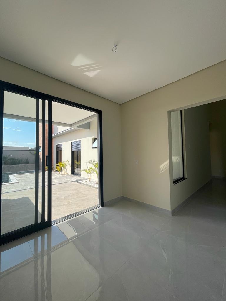 Casa à venda com 3 quartos, 169m² - Foto 5