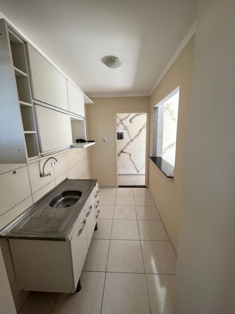 Apartamento à venda com 2 quartos, 51m² - Foto 2