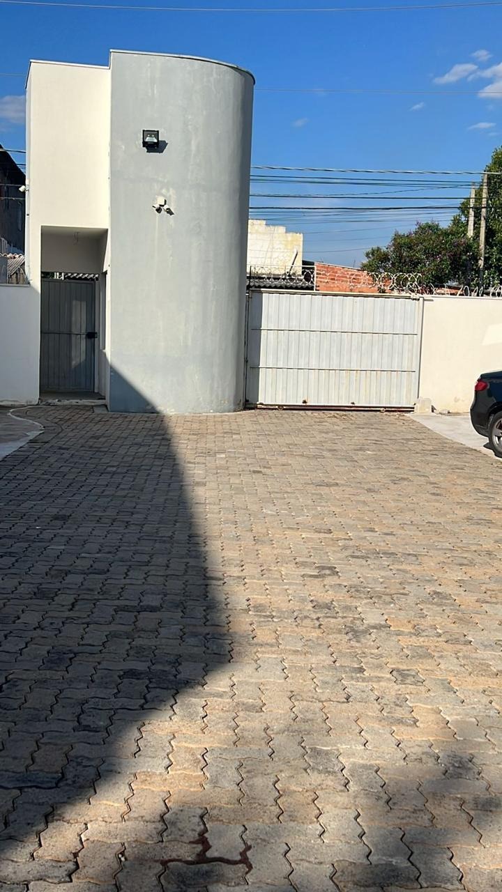 Casa para alugar com 2 quartos, 82m² - Foto 27