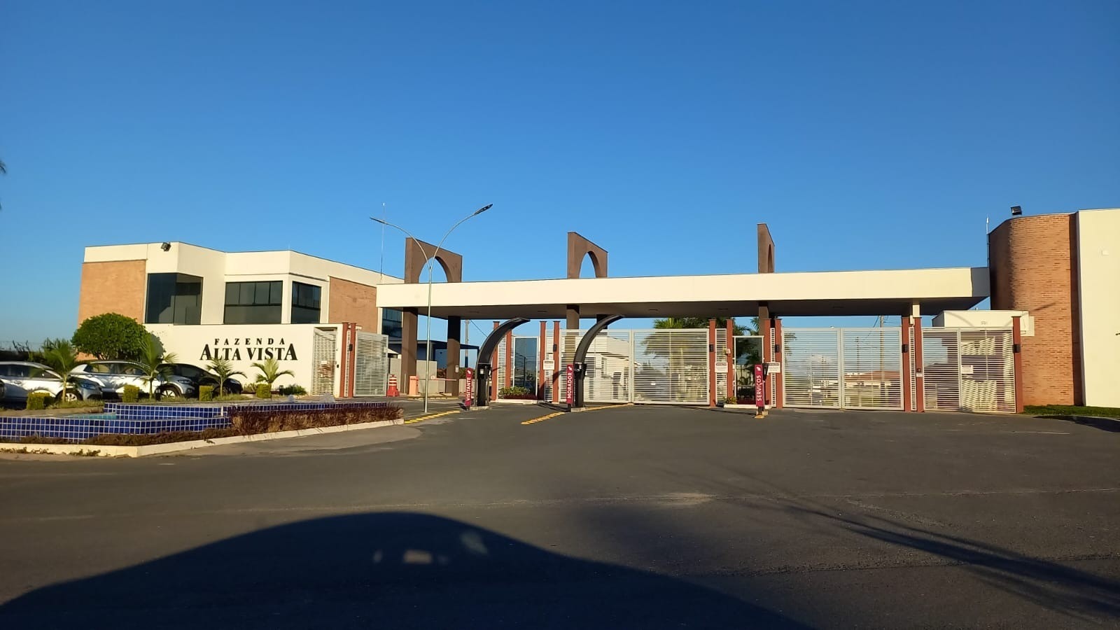 Terreno de 1.000m²  Localização Privilegiada! No Fazenda Alta Vista.