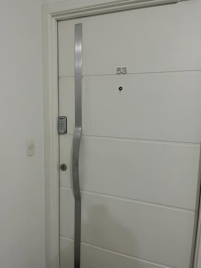 Apartamento à venda com 3 quartos, 100m² - Foto 2