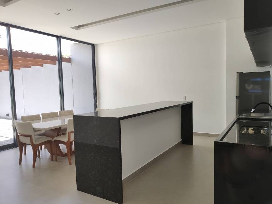 Apartamento à venda com 2 quartos, 72m² - Foto 17