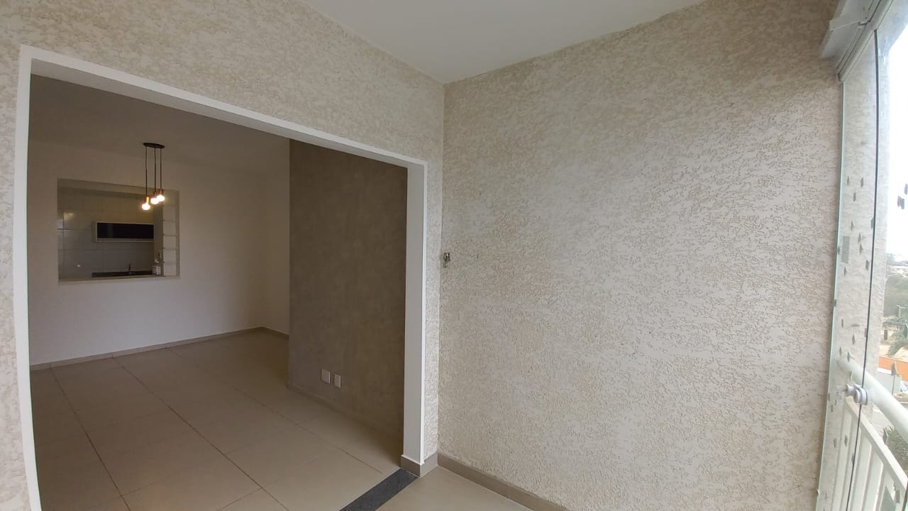 Apartamento à venda com 3 quartos, 85m² - Foto 4