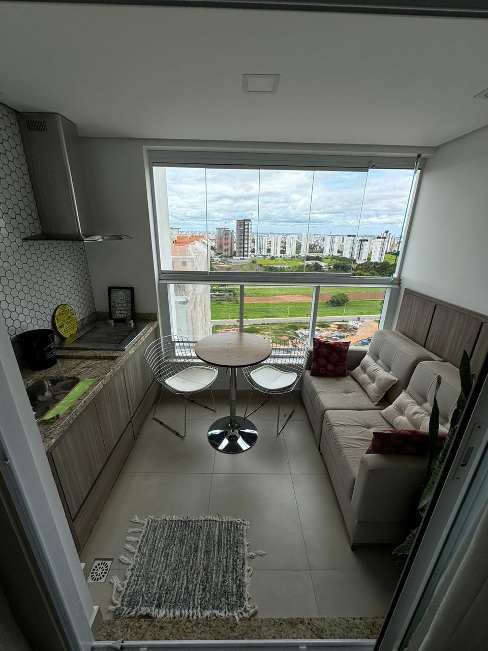 Apartamento para alugar com 2 quartos, 73m² - Foto 18