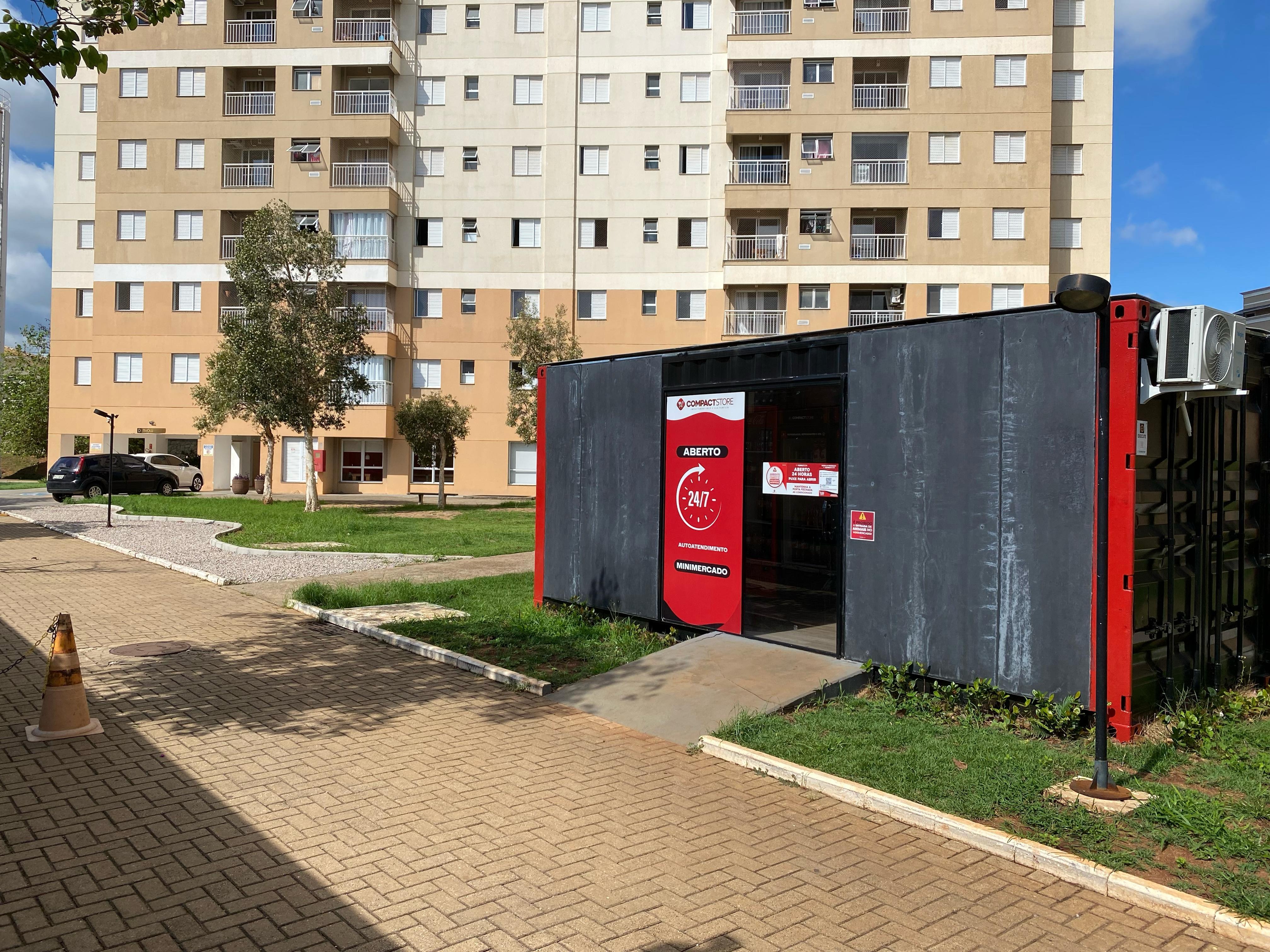 Apartamento à venda com 2 quartos, 66m² - Foto 13