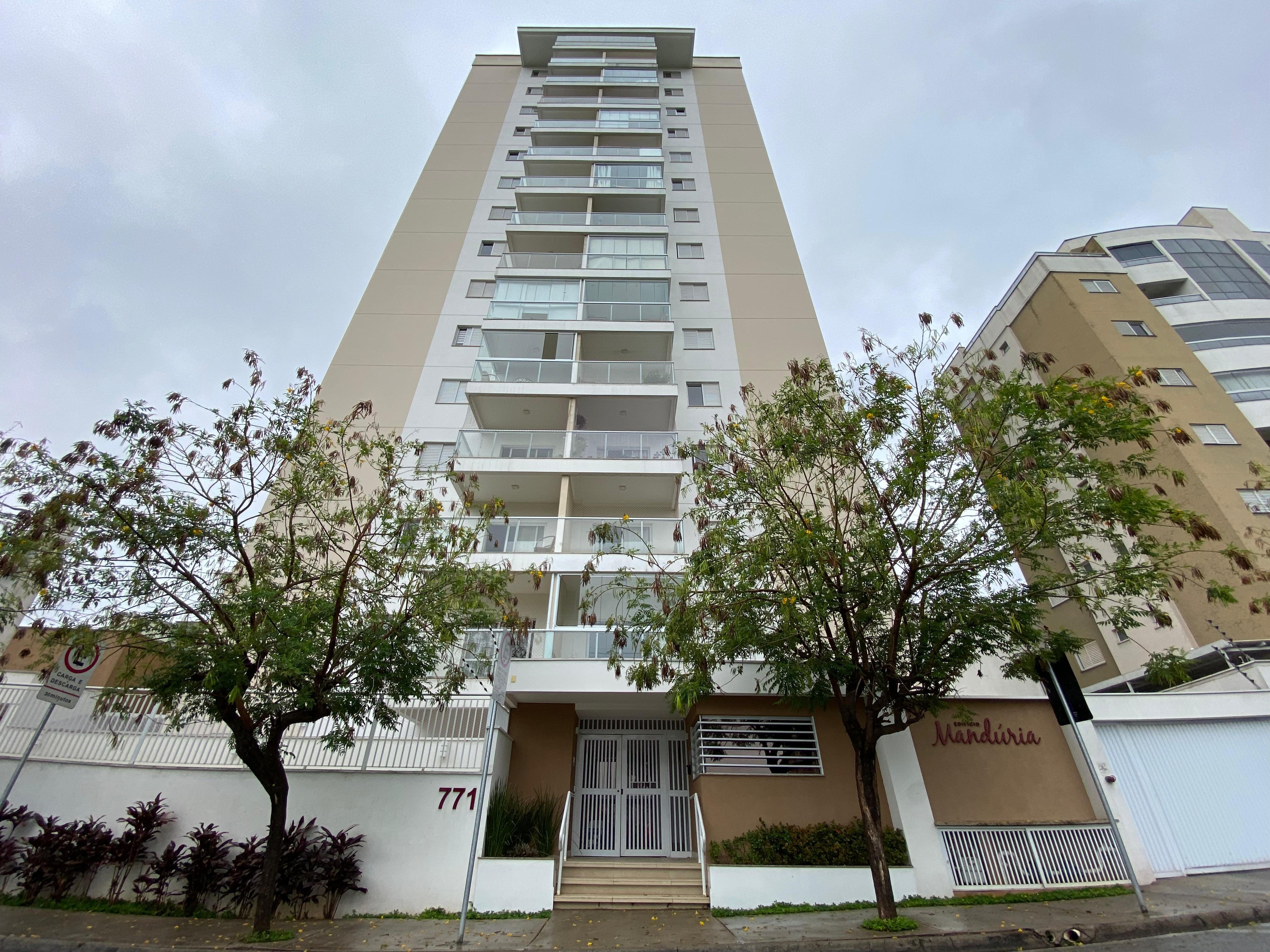 Lindo Apartamento de 83m² de 3 Dormitórios sendo 1 Suíte no Edifício Residencial Mandúria