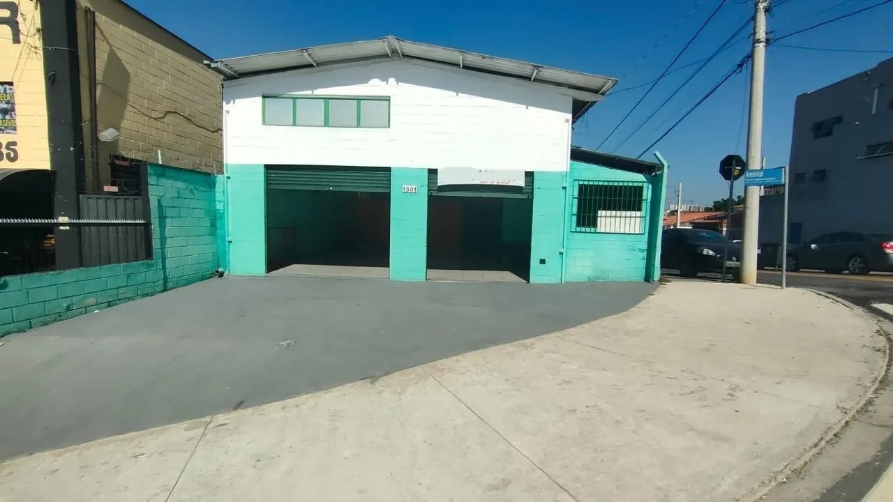 Aluga-se Galpão Comercial na Avenida Américo Figueiredo, Sorocaba ? 820m² de Área Total