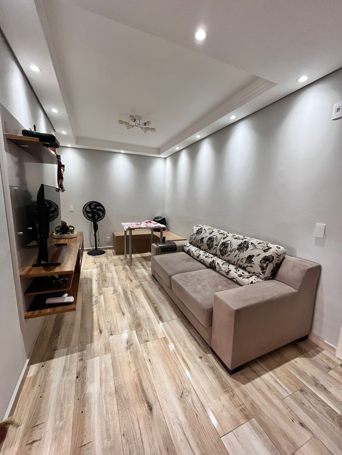 Apartamento à venda com 1 quarto, 43m² - Foto 1