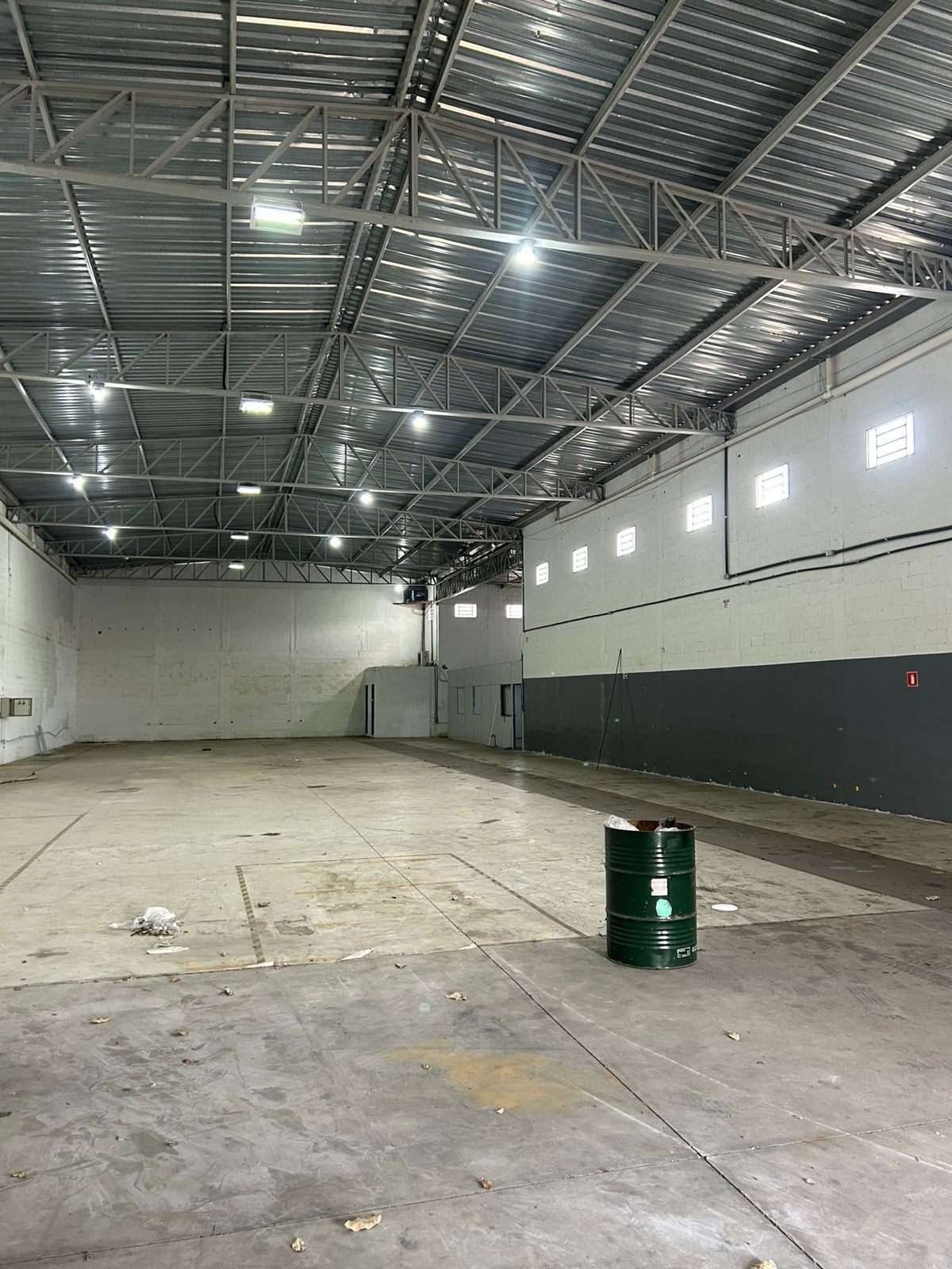 Depósito-Galpão-Armazém para alugar, 825m² - Foto 3