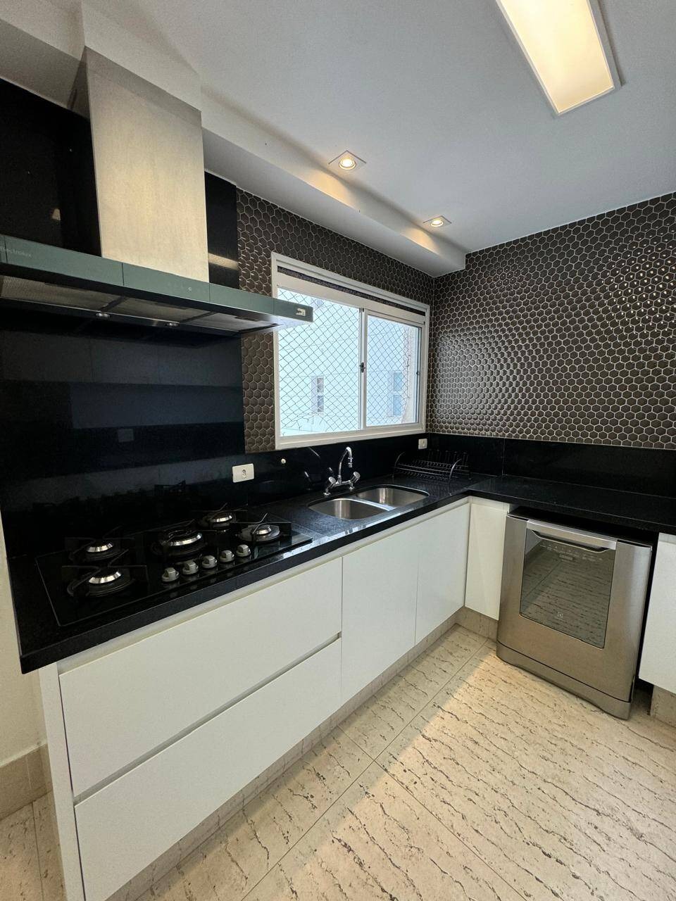 Apartamento à venda com 3 quartos, 315m² - Foto 22