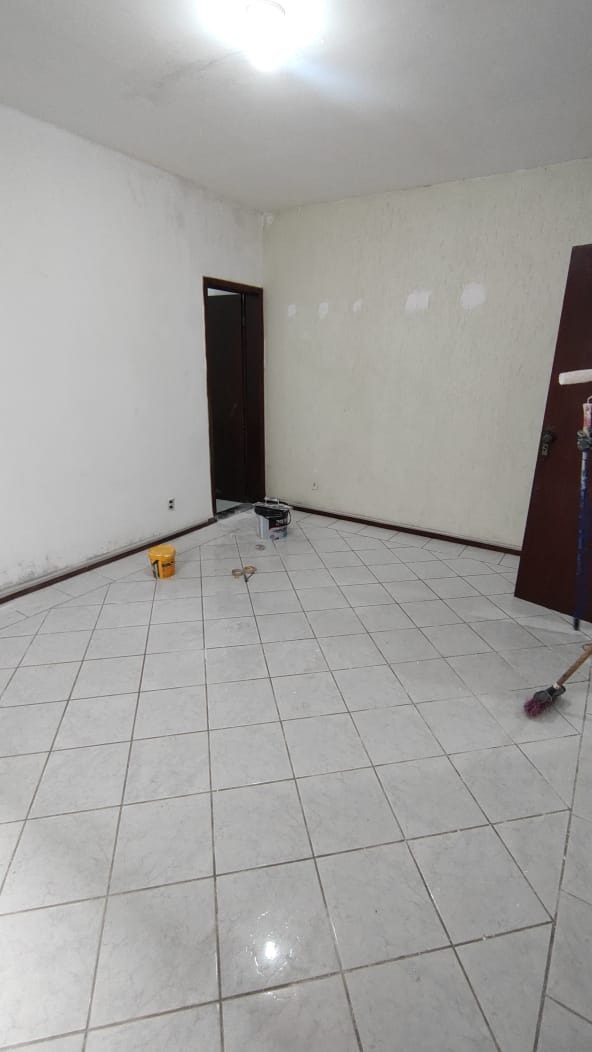 Casa à venda com 4 quartos, 150m² - Foto 14