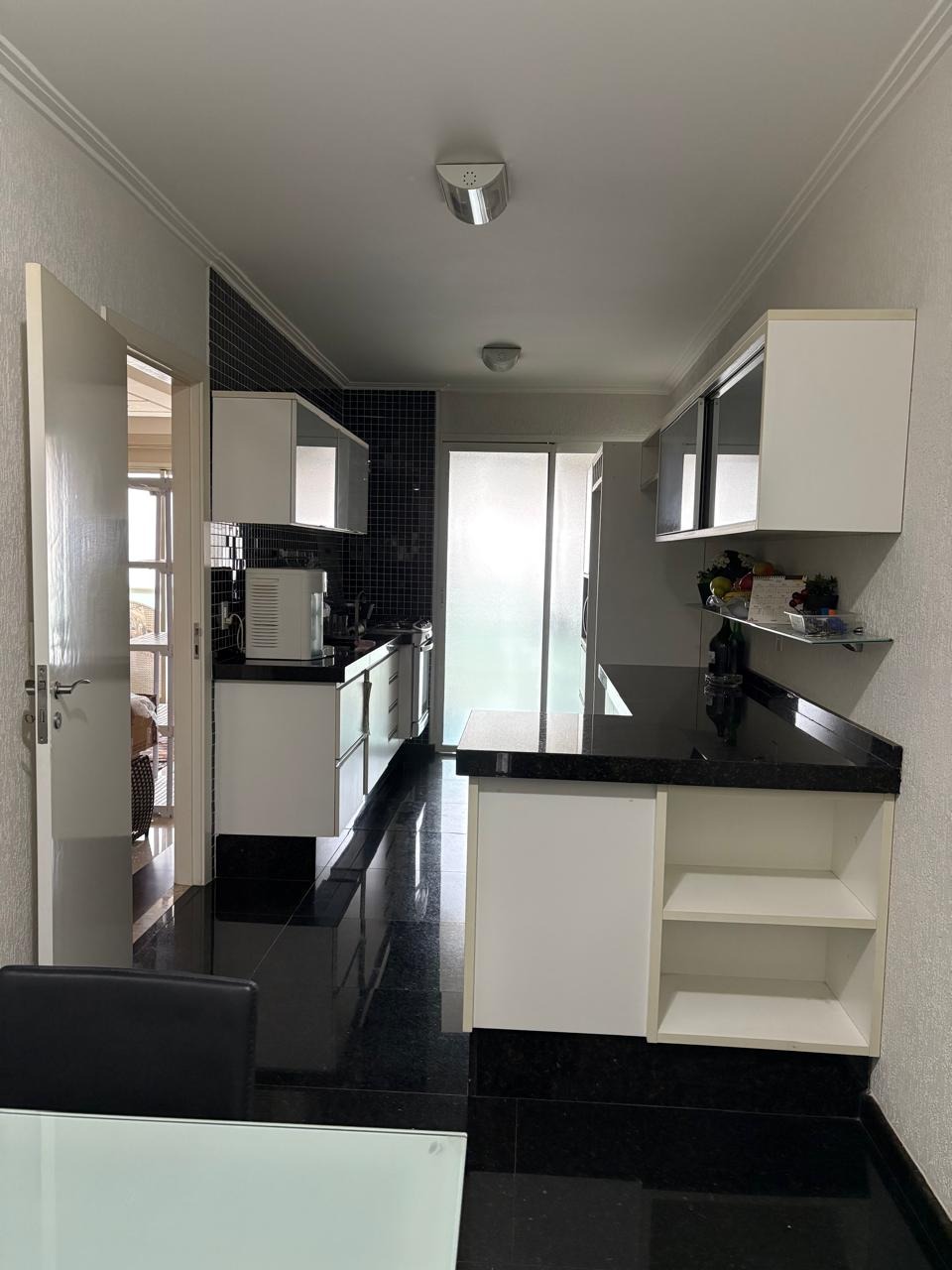 Apartamento à venda com 2 quartos, 130m² - Foto 3