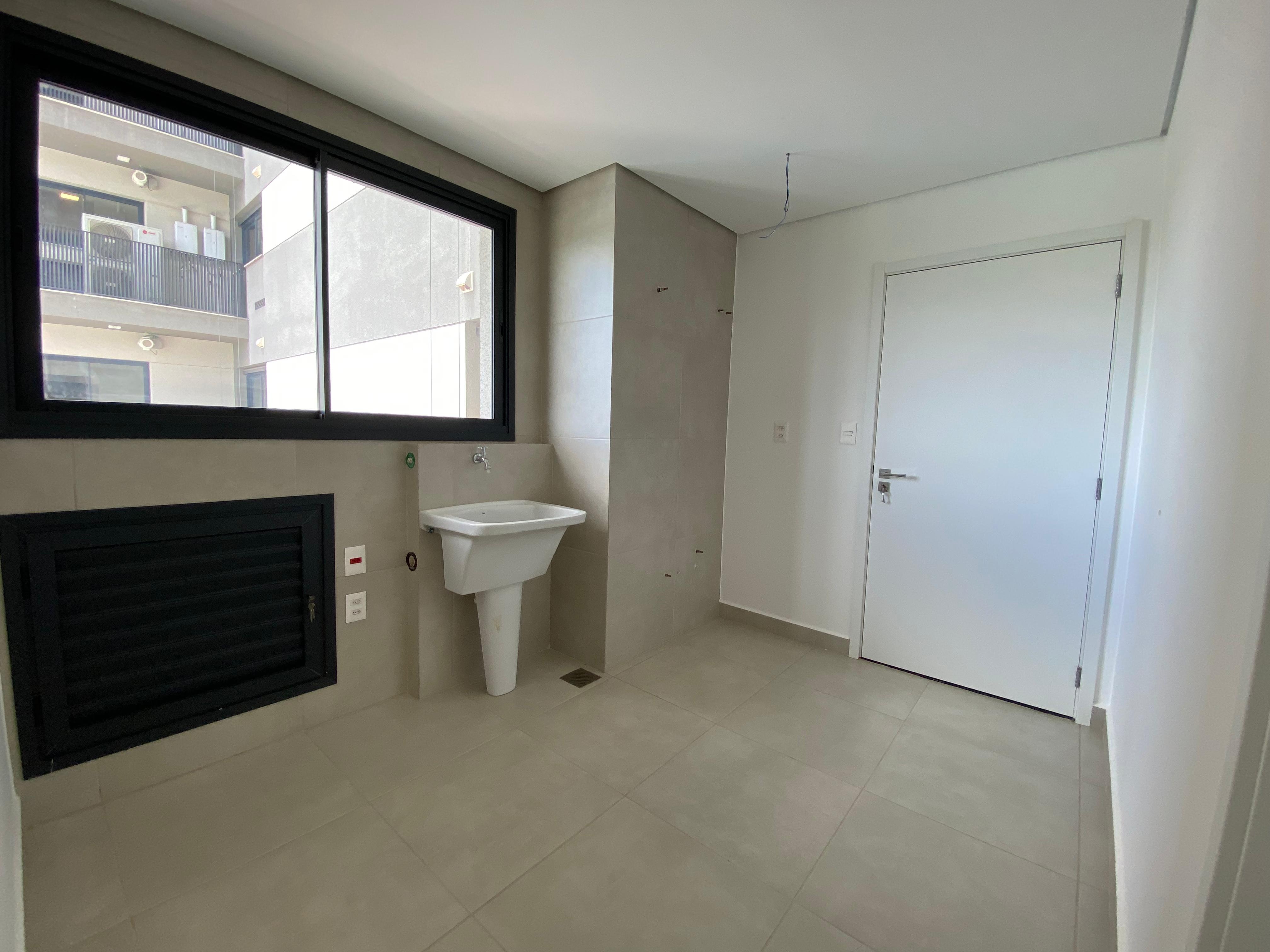 Apartamento à venda com 4 quartos, 220m² - Foto 14