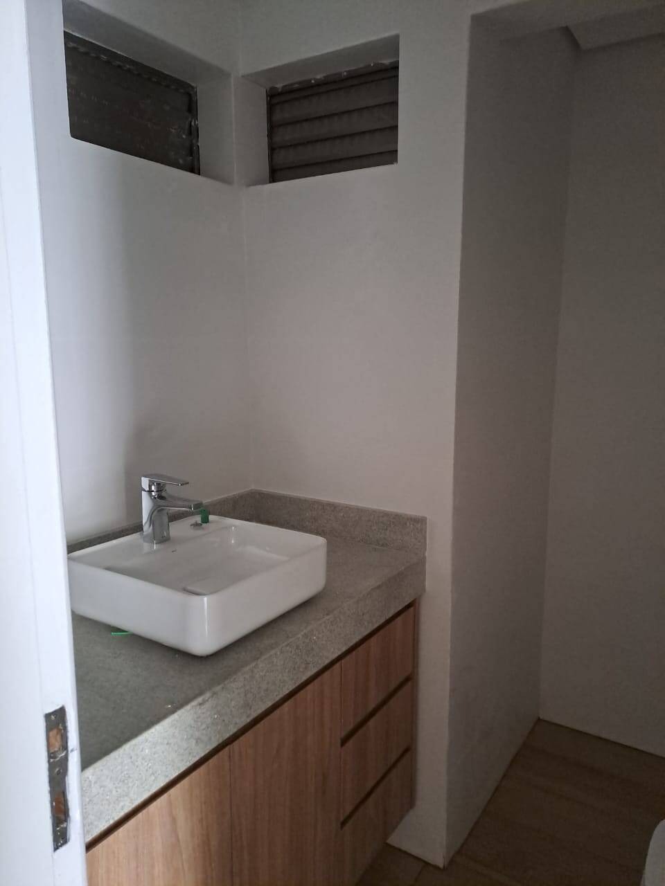 Apartamento para alugar com 3 quartos, 130m² - Foto 8