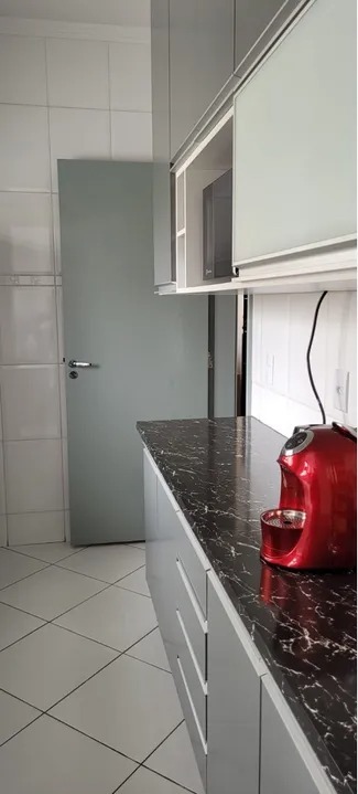 Apartamento para alugar com 2 quartos, 80m² - Foto 6