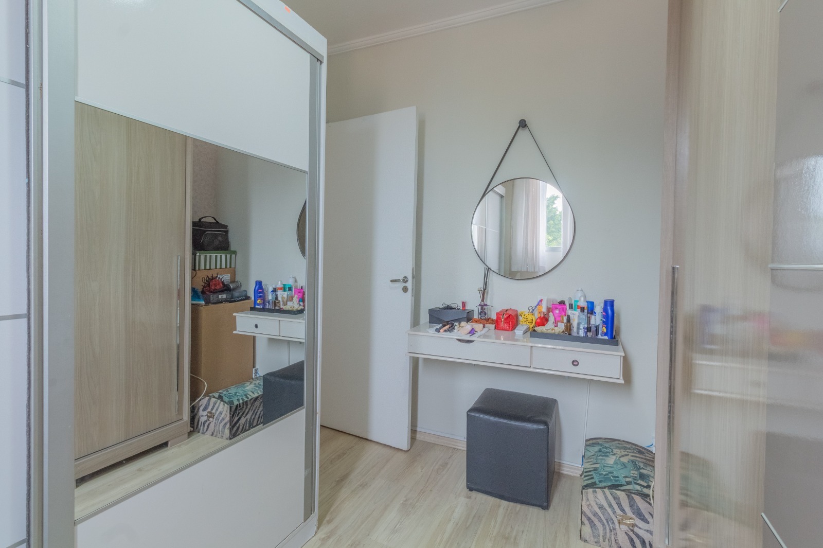 Apartamento à venda com 3 quartos, 113m² - Foto 2