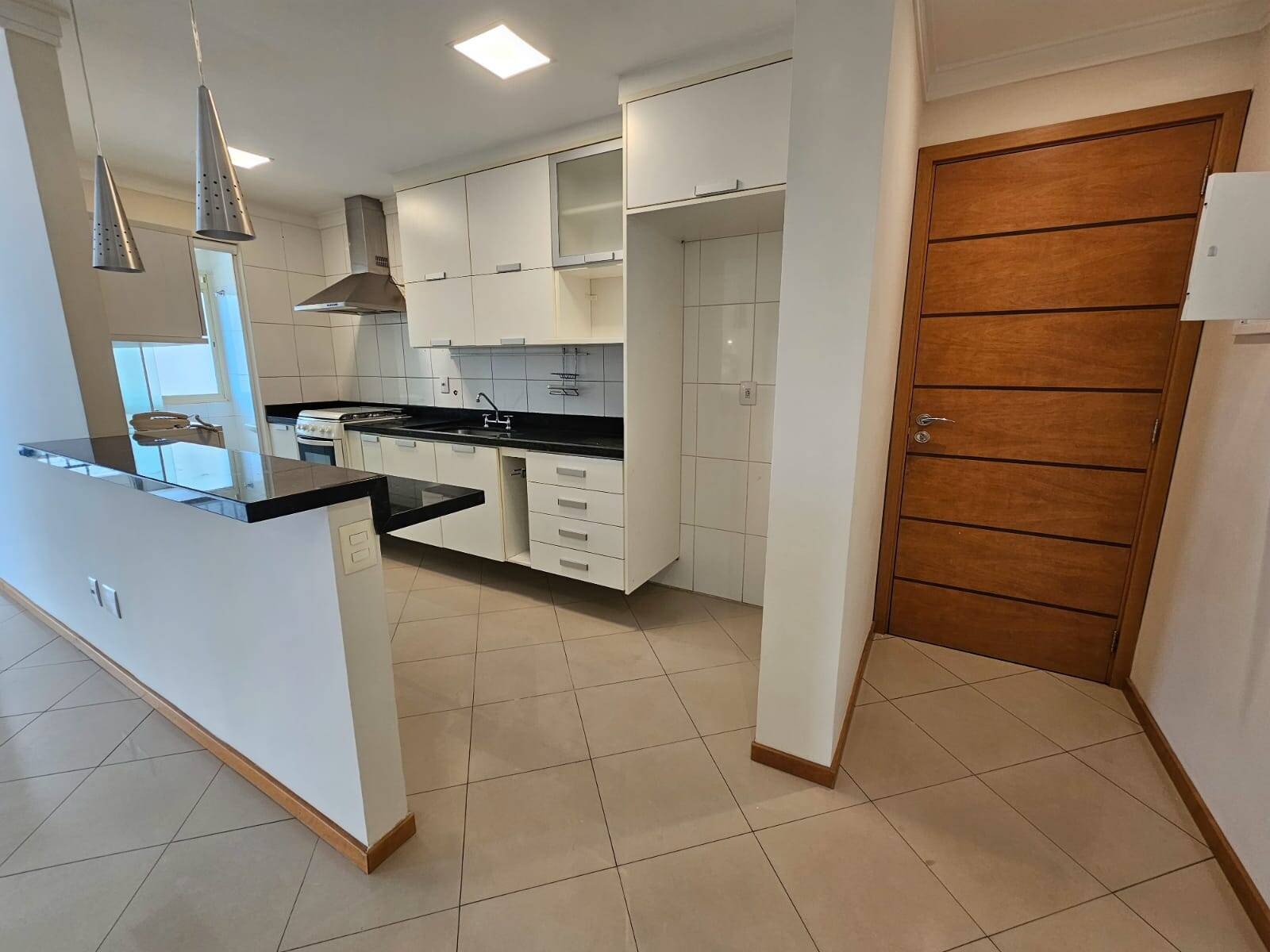 Apartamento à venda e aluguel com 2 quartos, 90m² - Foto 5