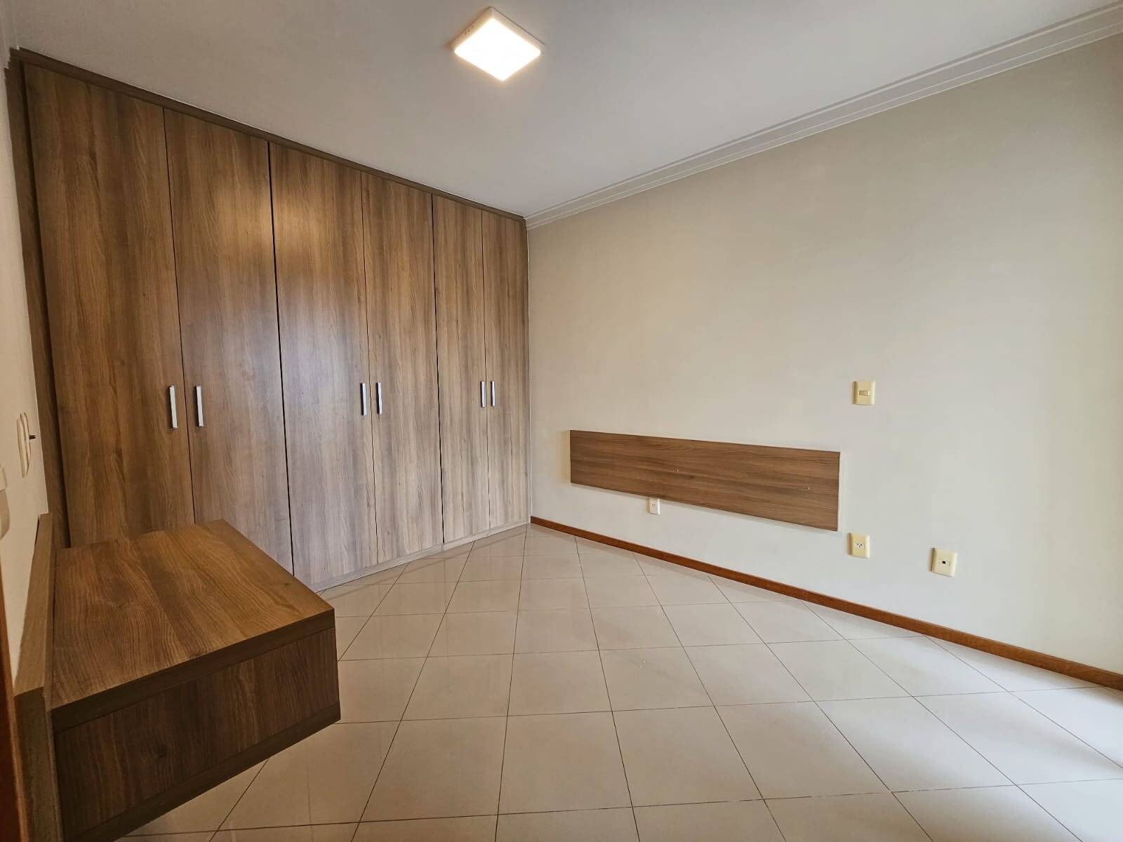 Apartamento à venda e aluguel com 2 quartos, 90m² - Foto 8