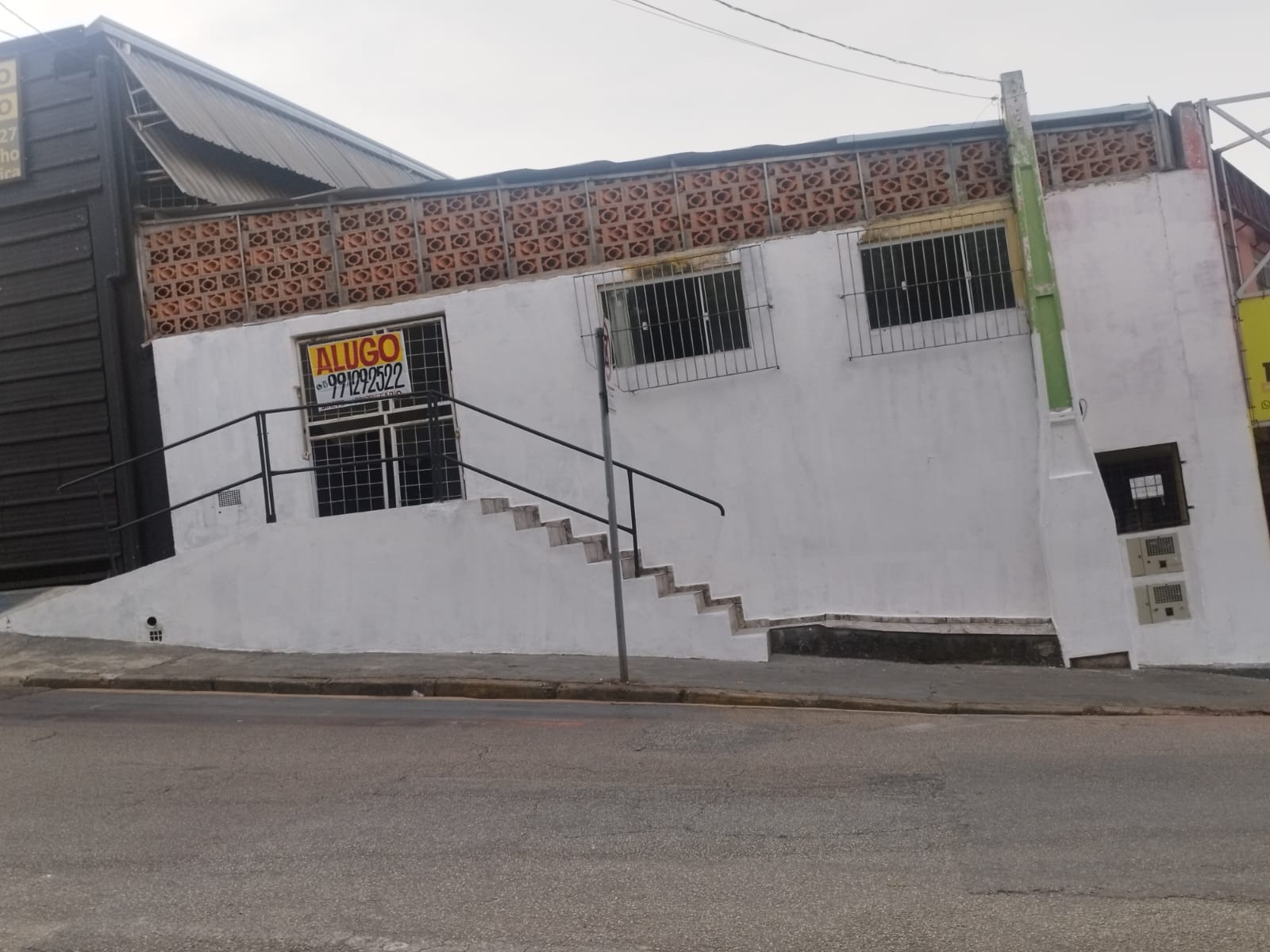 OPORTUNIDADE ÚNICA! Salão Comercial de Esquina na Zona Norte de Sorocaba