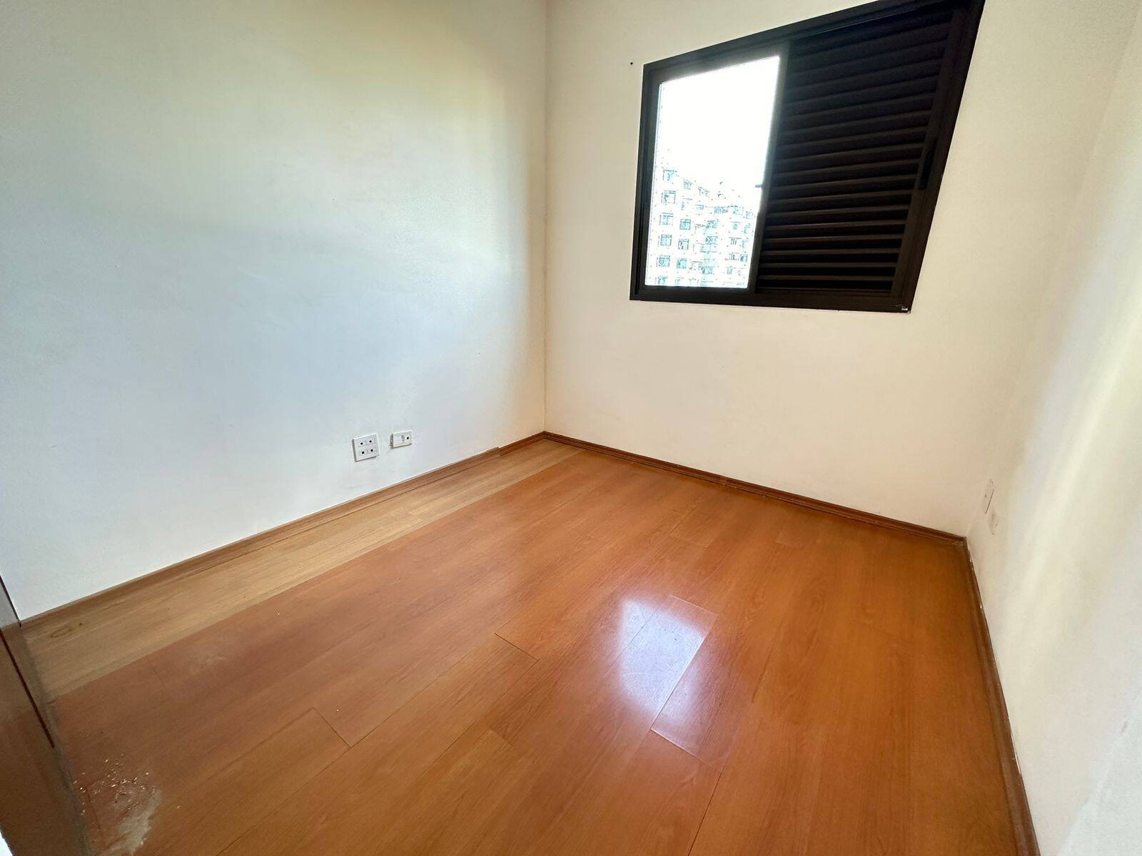 Aluguel de Apartamento de Luxo em Alphaville Centro Industrial - 2 Quartos, 2 Banheiros e 2 Vagas de Garagem!