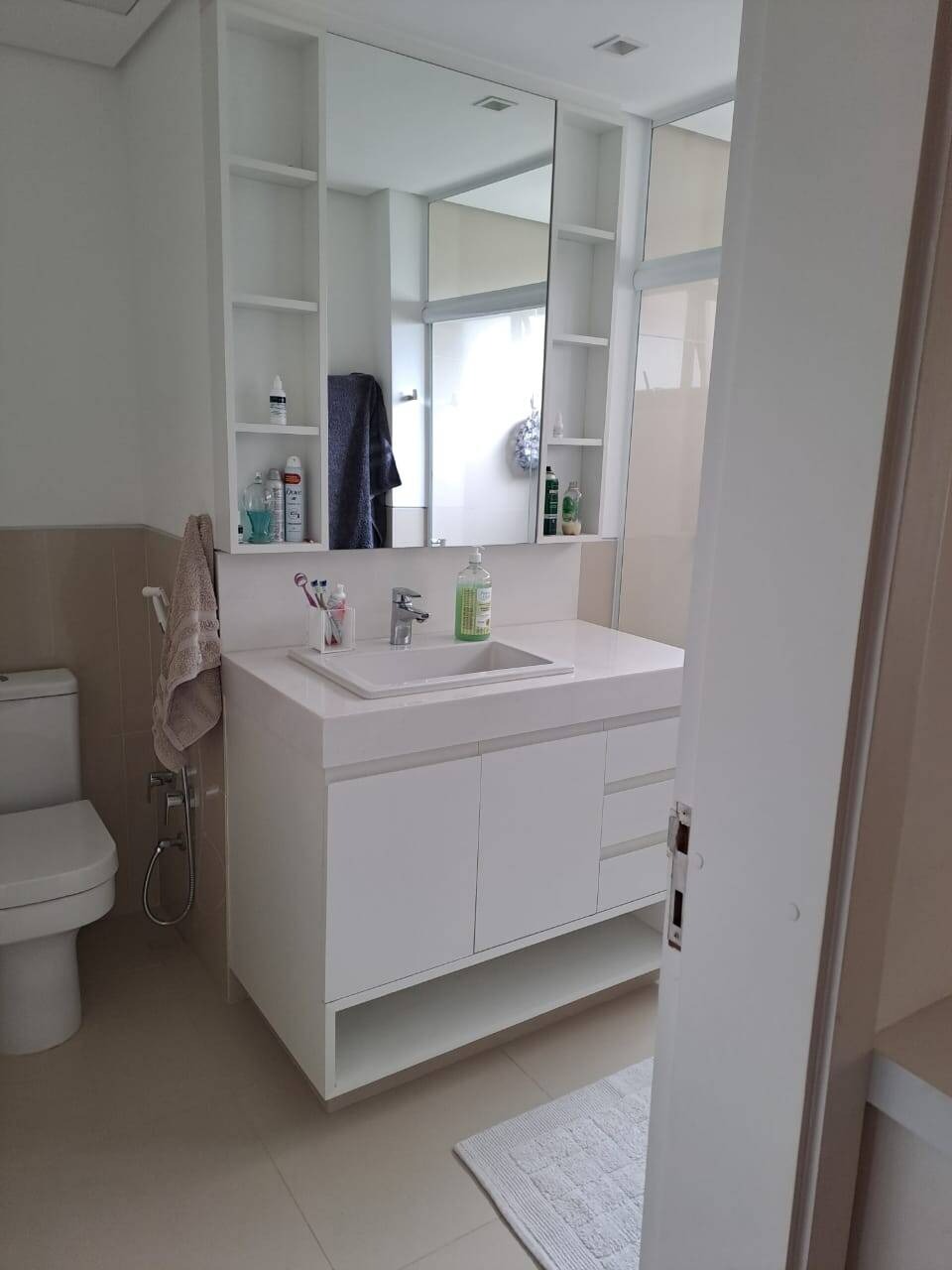 Apartamento para alugar com 2 quartos, 160m² - Foto 11