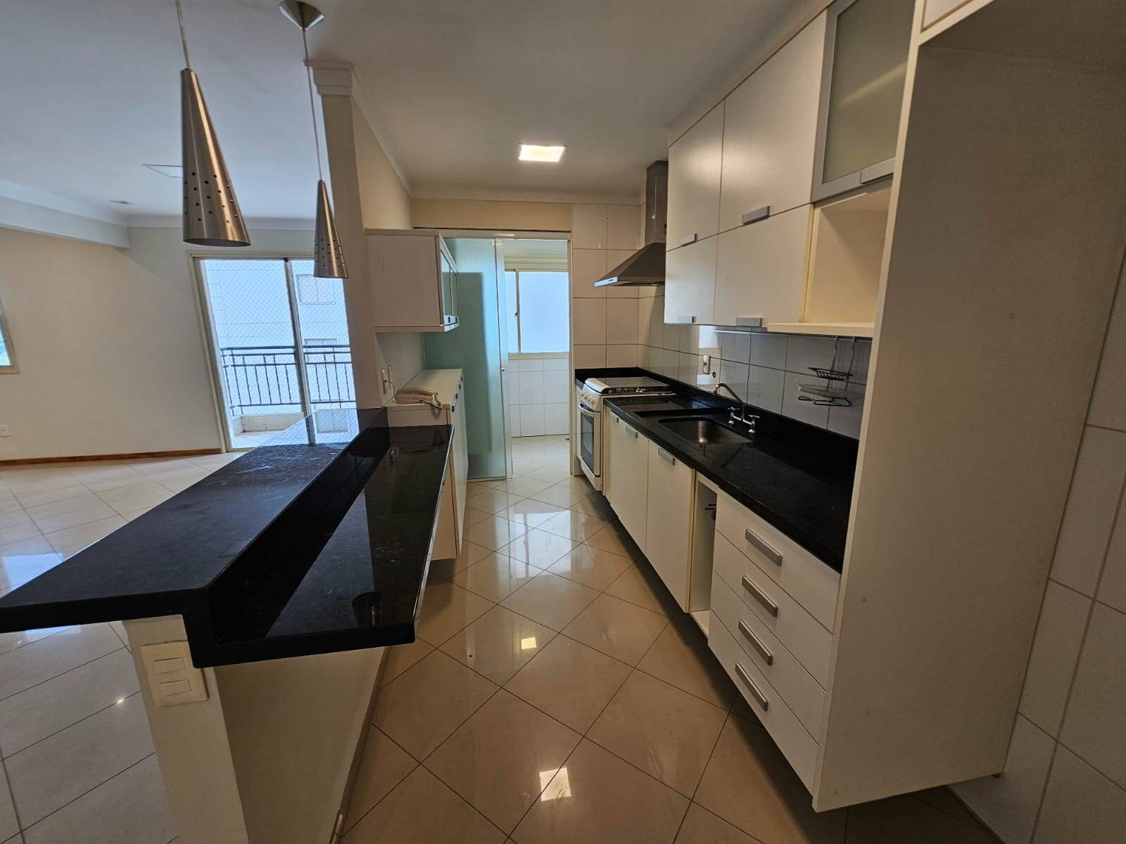 Apartamento à venda e aluguel com 2 quartos, 90m² - Foto 16