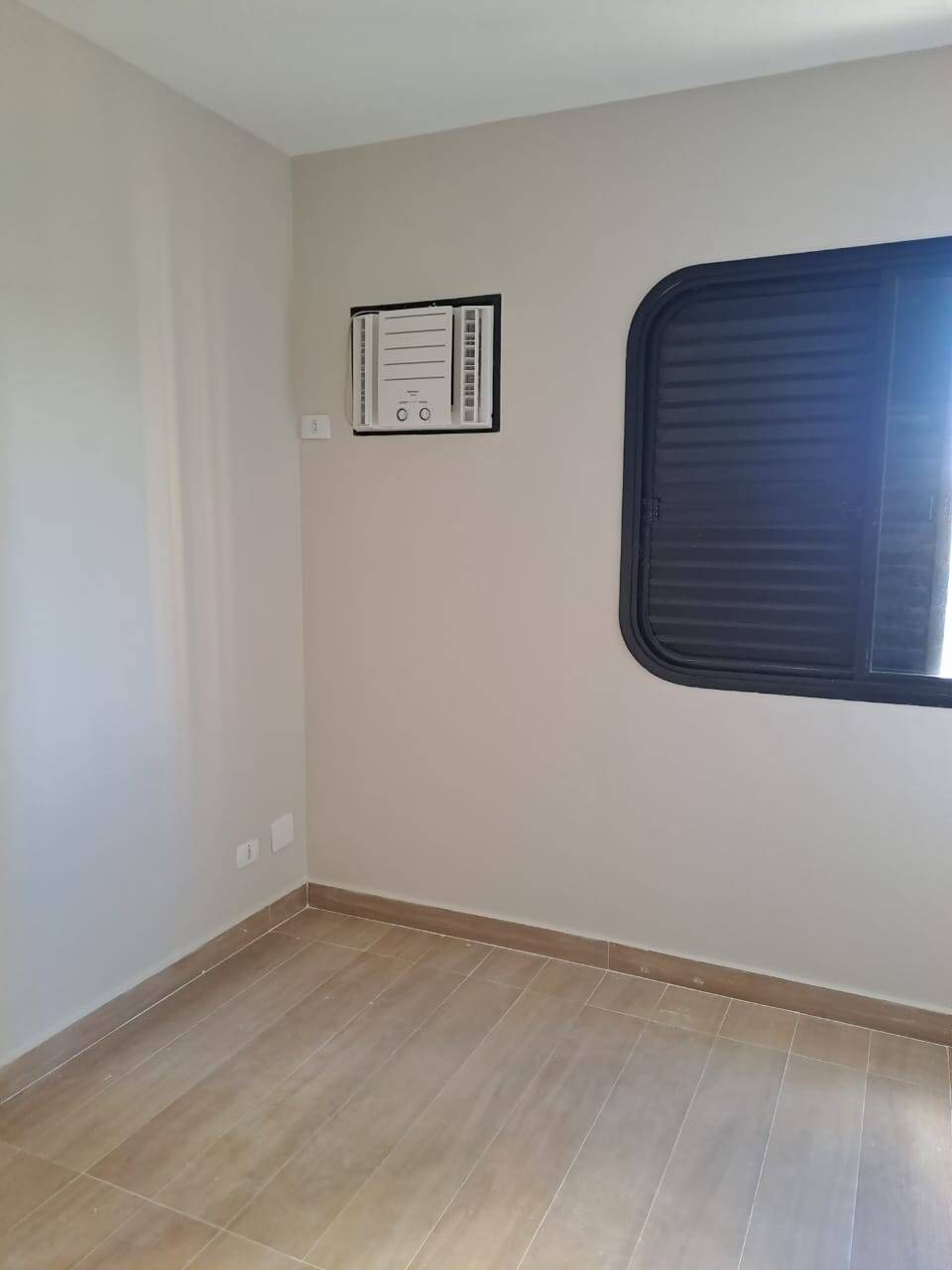 Apartamento para alugar com 3 quartos, 130m² - Foto 4