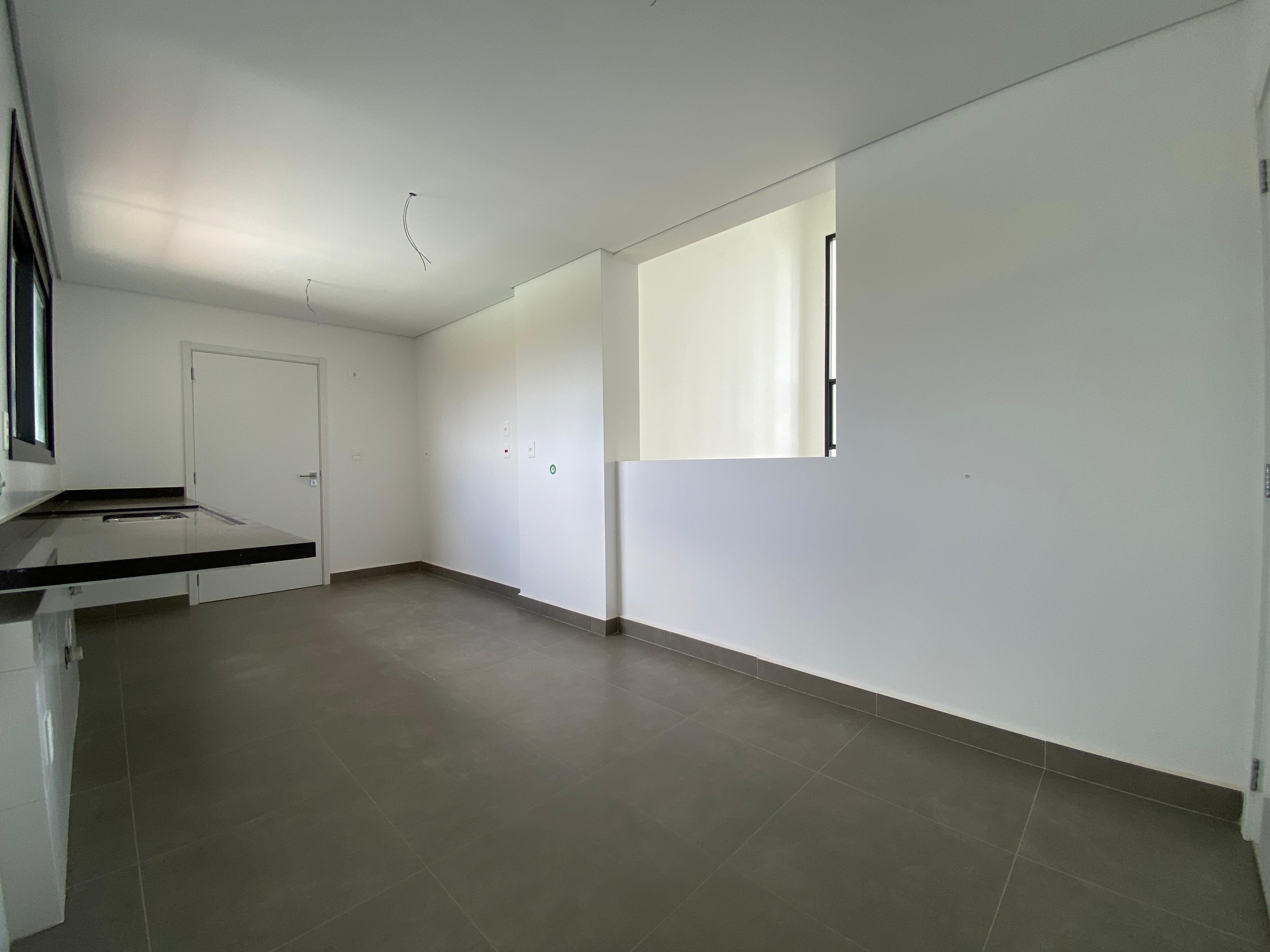 Apartamento à venda com 4 quartos, 220m² - Foto 10