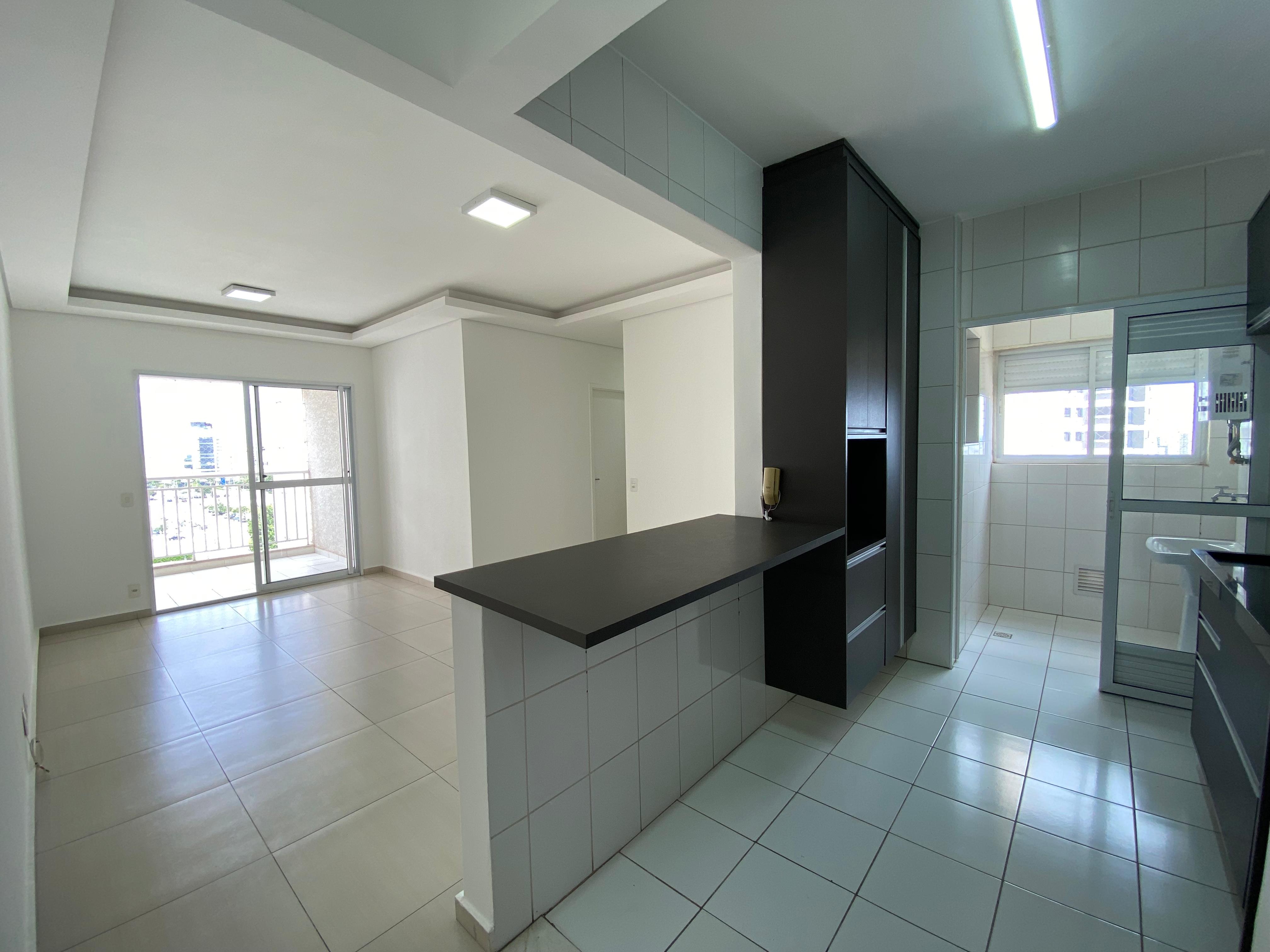 Apartamento para alugar com 3 quartos, 85m² - Foto 2