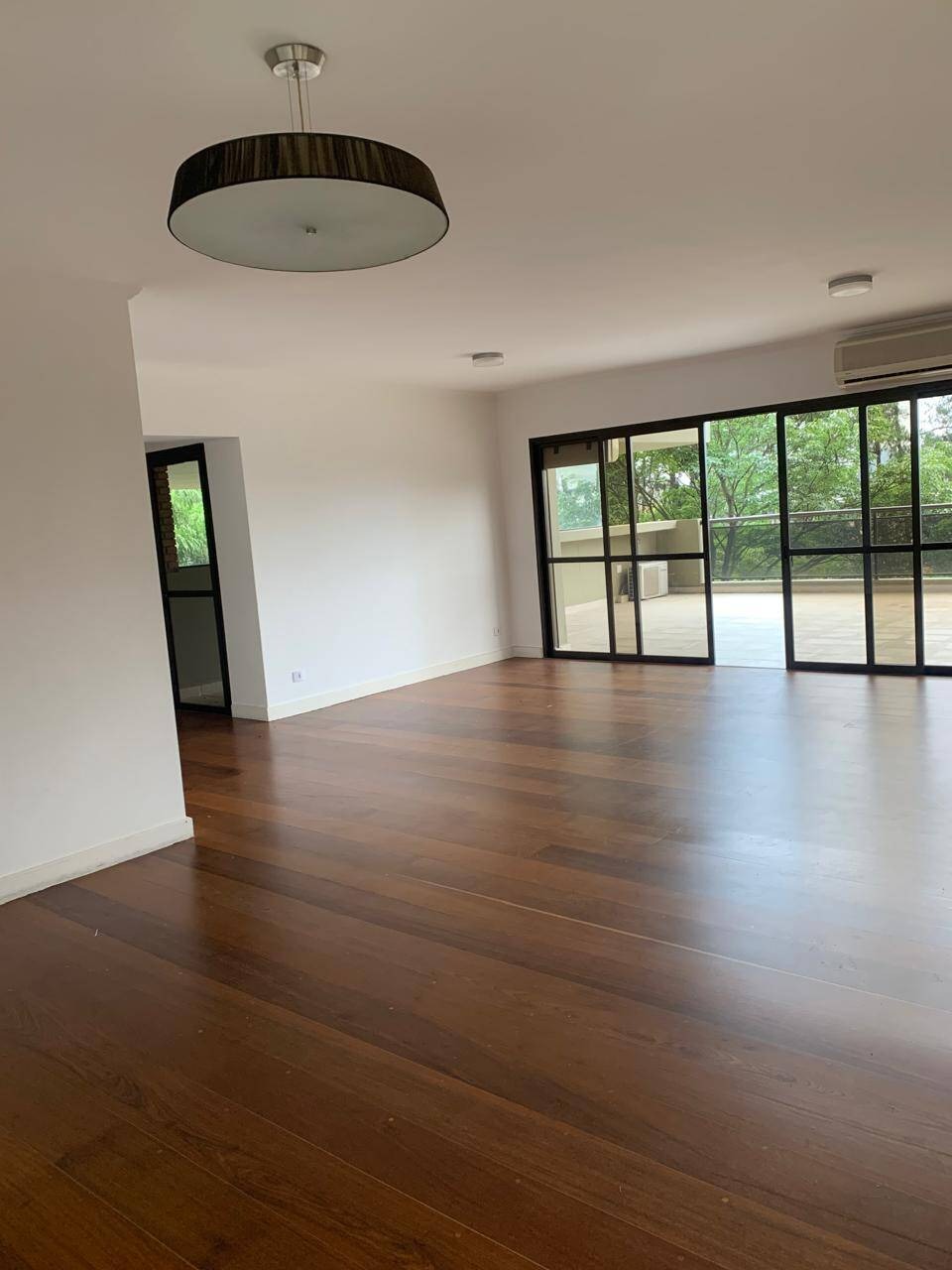 Apartamento para alugar com 4 quartos, 278m² - Foto 9