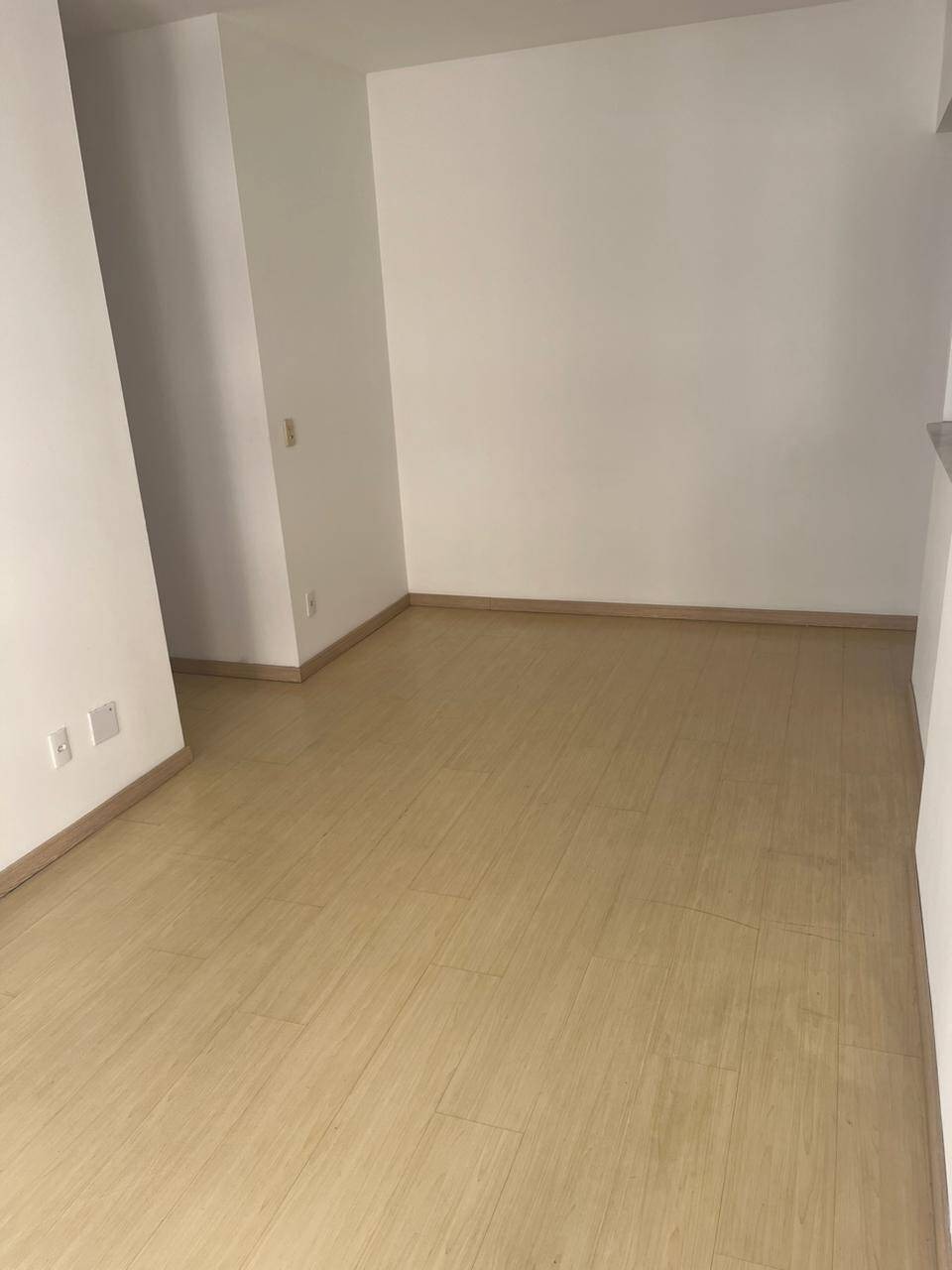 Apartamento para alugar com 2 quartos, 85m² - Foto 2