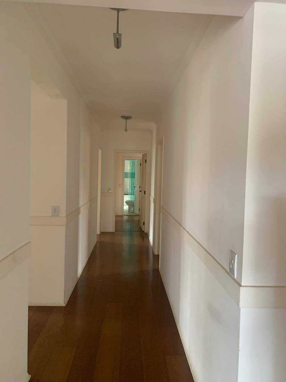 Apartamento para alugar com 4 quartos, 278m² - Foto 8