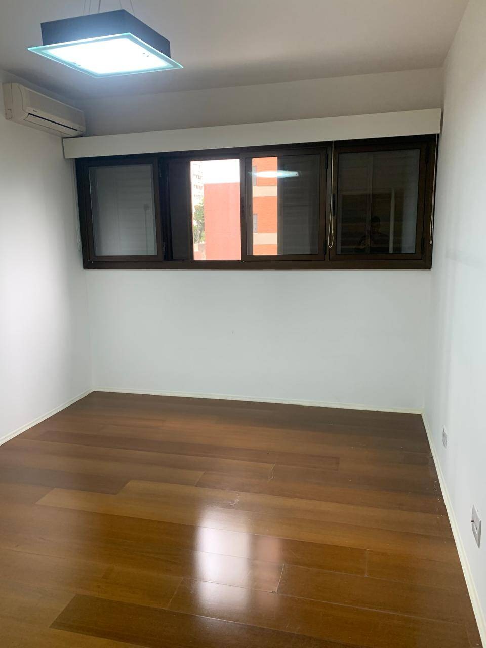 Apartamento para alugar com 4 quartos, 278m² - Foto 13