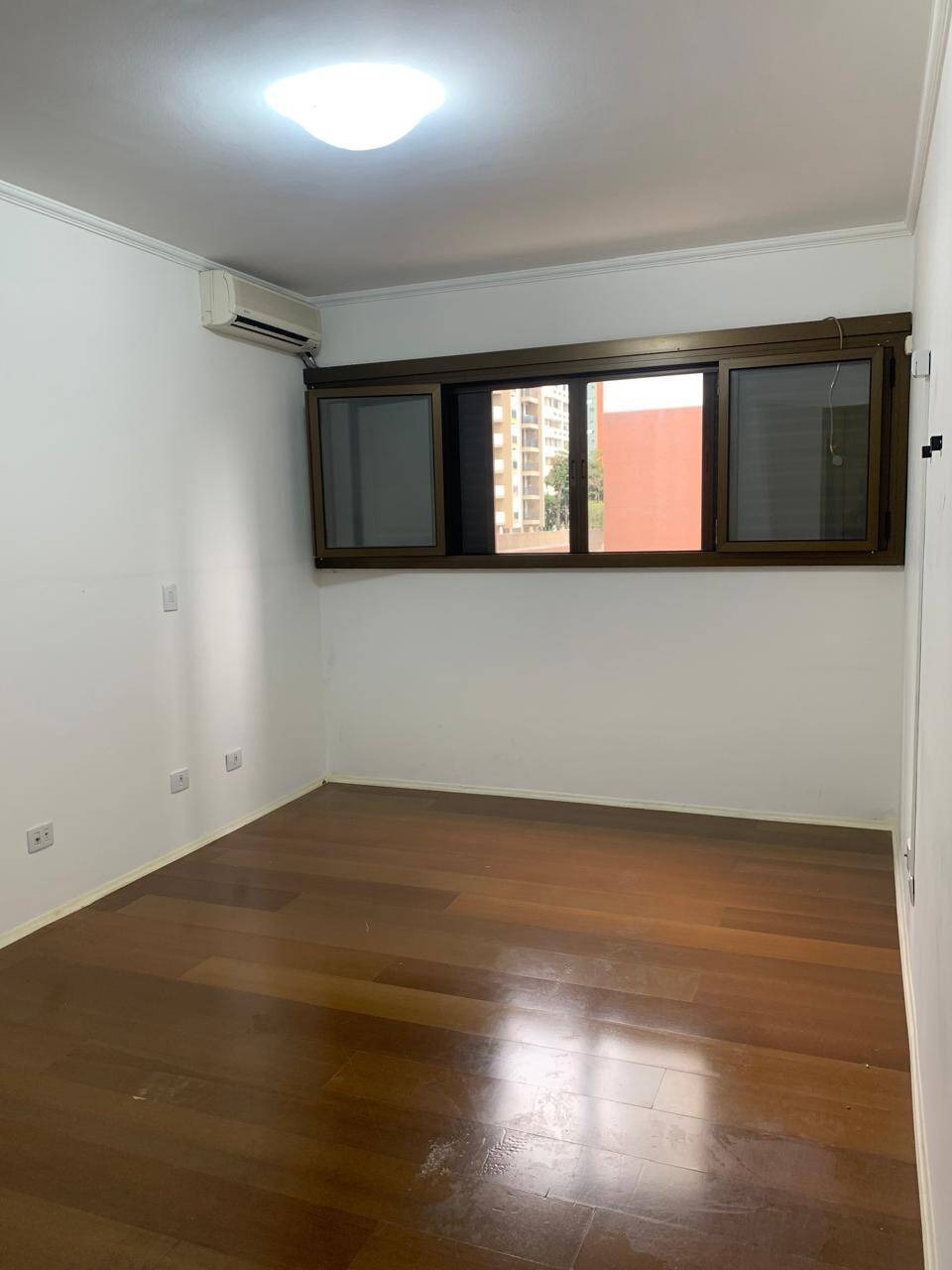 Apartamento para alugar com 4 quartos, 278m² - Foto 16