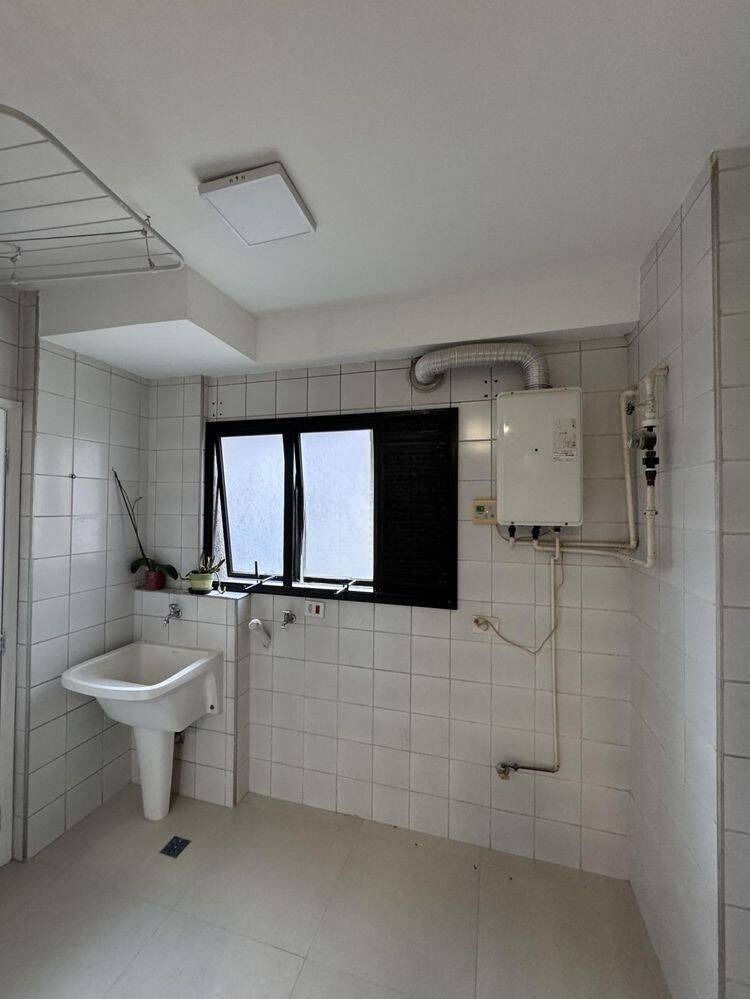 Apartamento para alugar com 3 quartos, 160m² - Foto 24