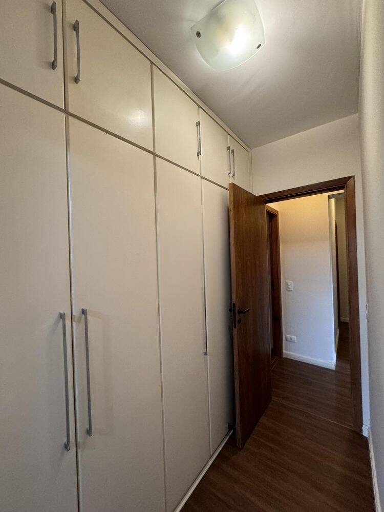 Apartamento para alugar com 3 quartos, 160m² - Foto 19