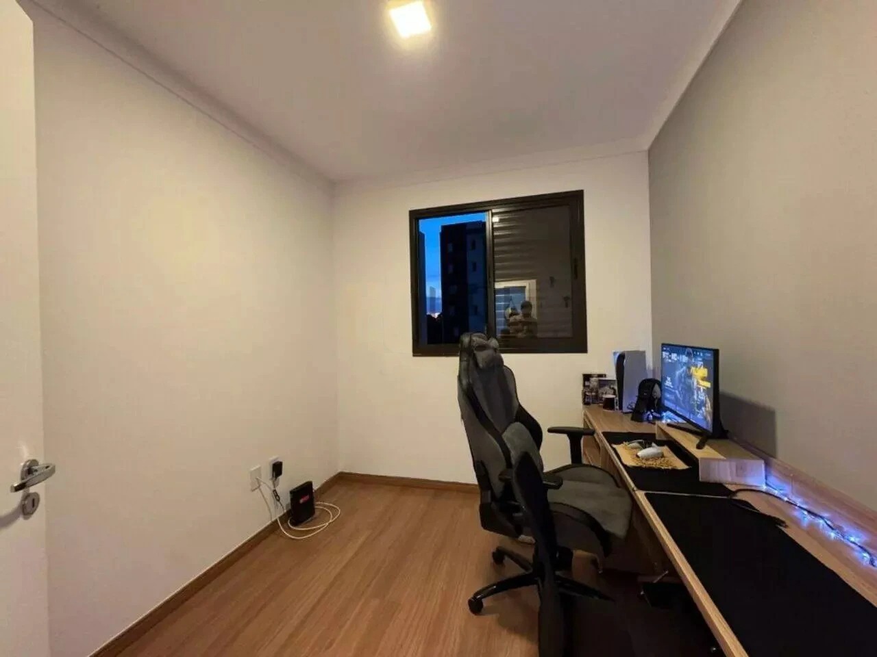 Apartamento para alugar com 2 quartos, 62m² - Foto 12