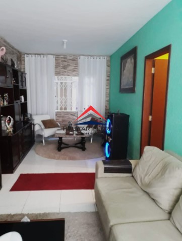 Casa à venda com 5 quartos, 130m² - Foto 2