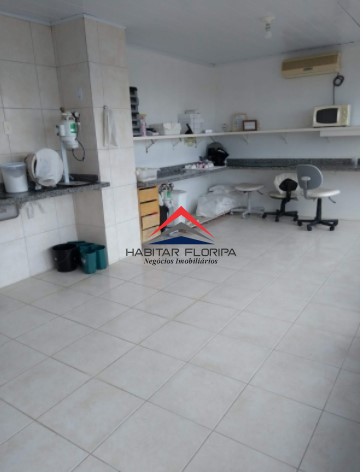 Casa à venda com 3 quartos, 179m² - Foto 13