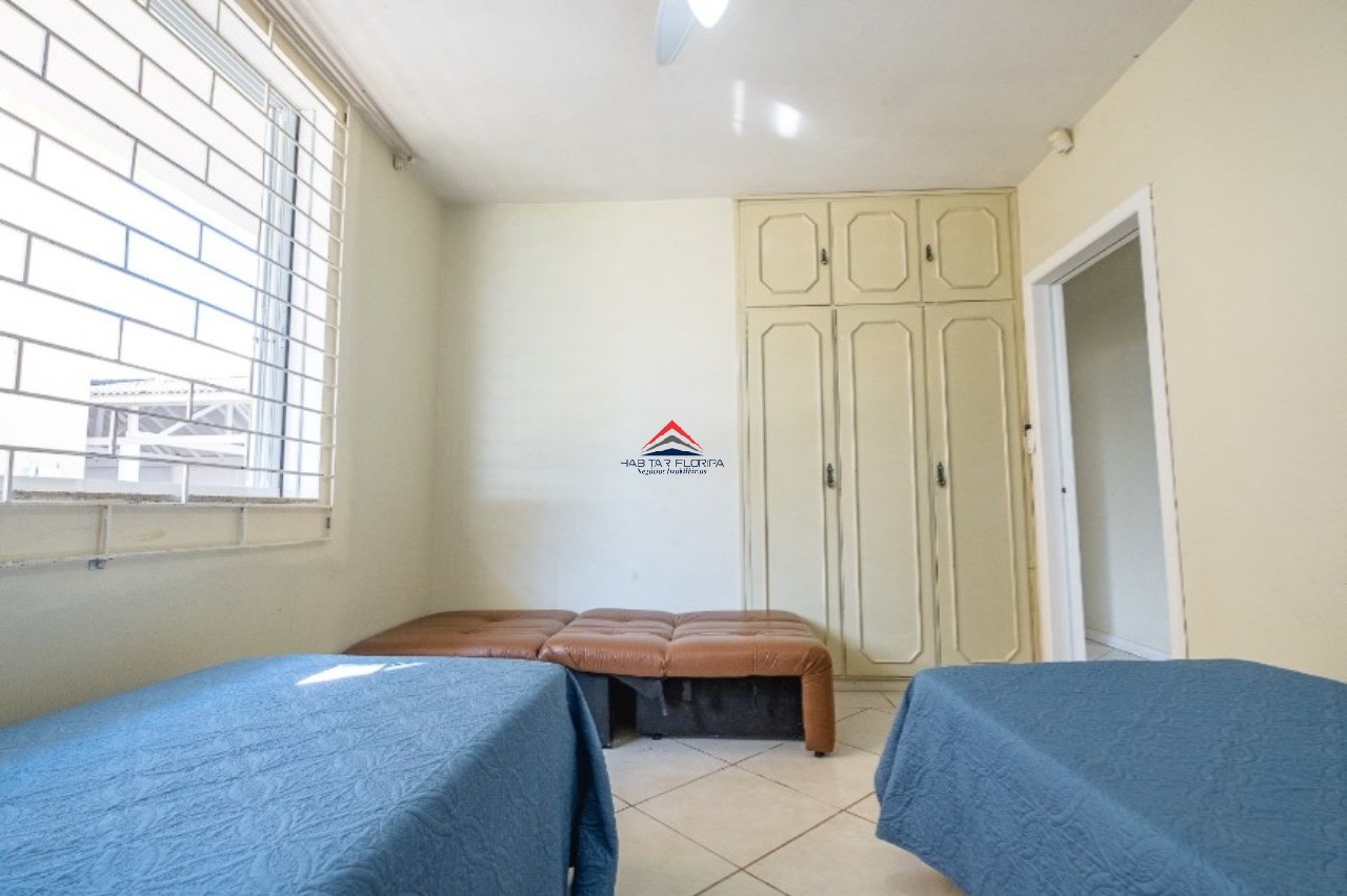 Casa à venda com 4 quartos, 150m² - Foto 12