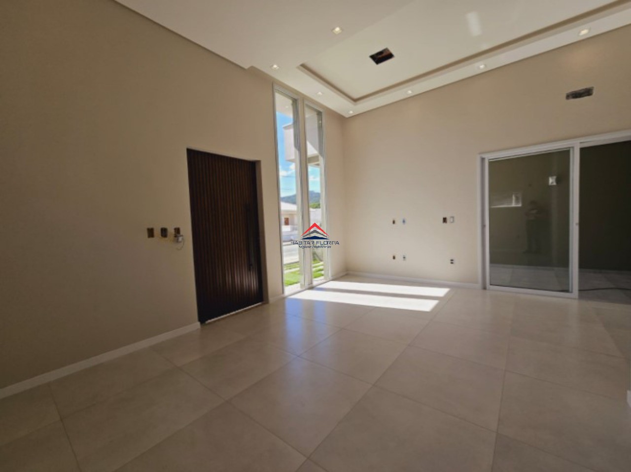 Casa à venda com 3 quartos, 100m² - Foto 5