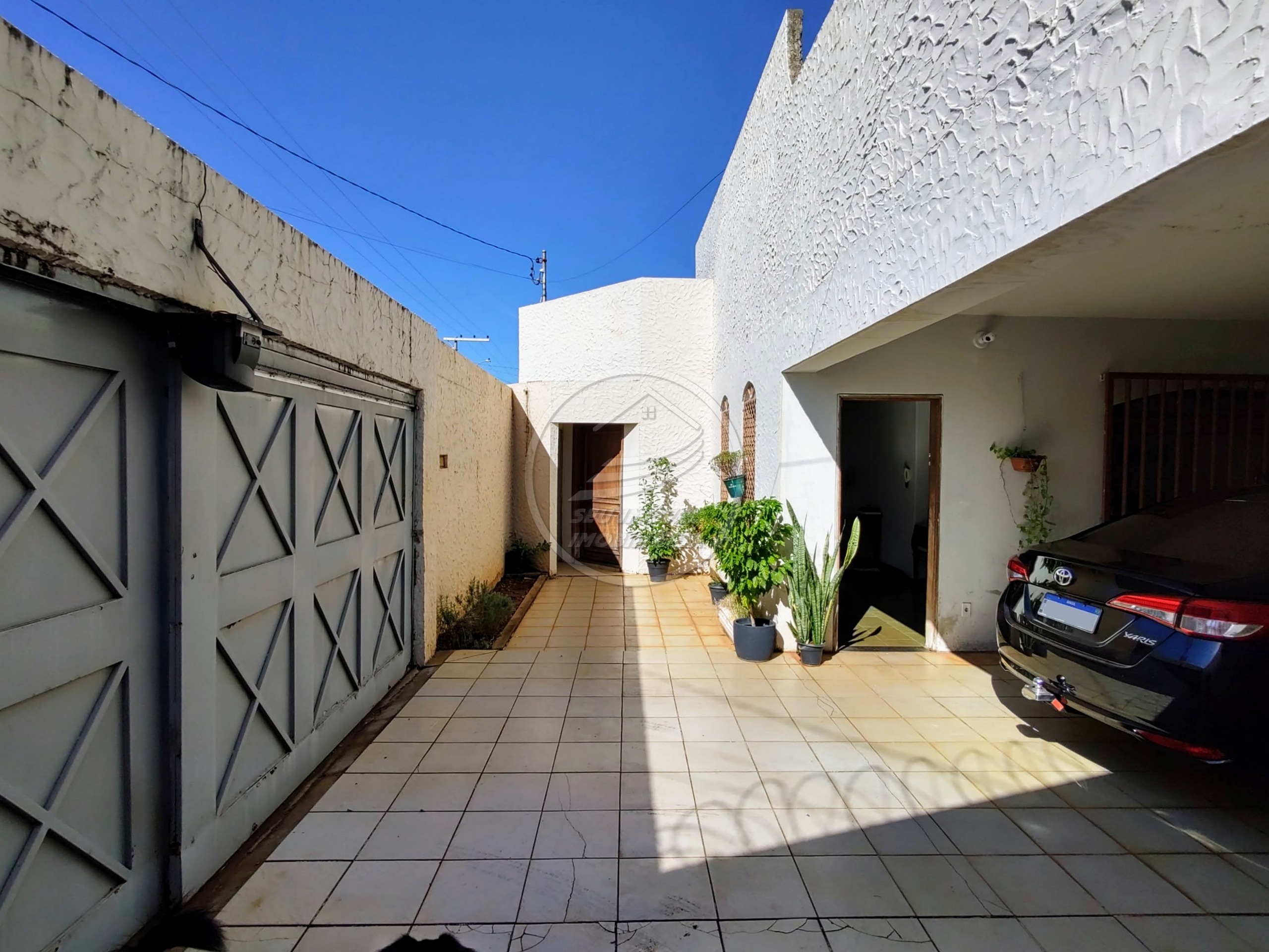 Casa à venda com 3 quartos, 157m² - Foto 2