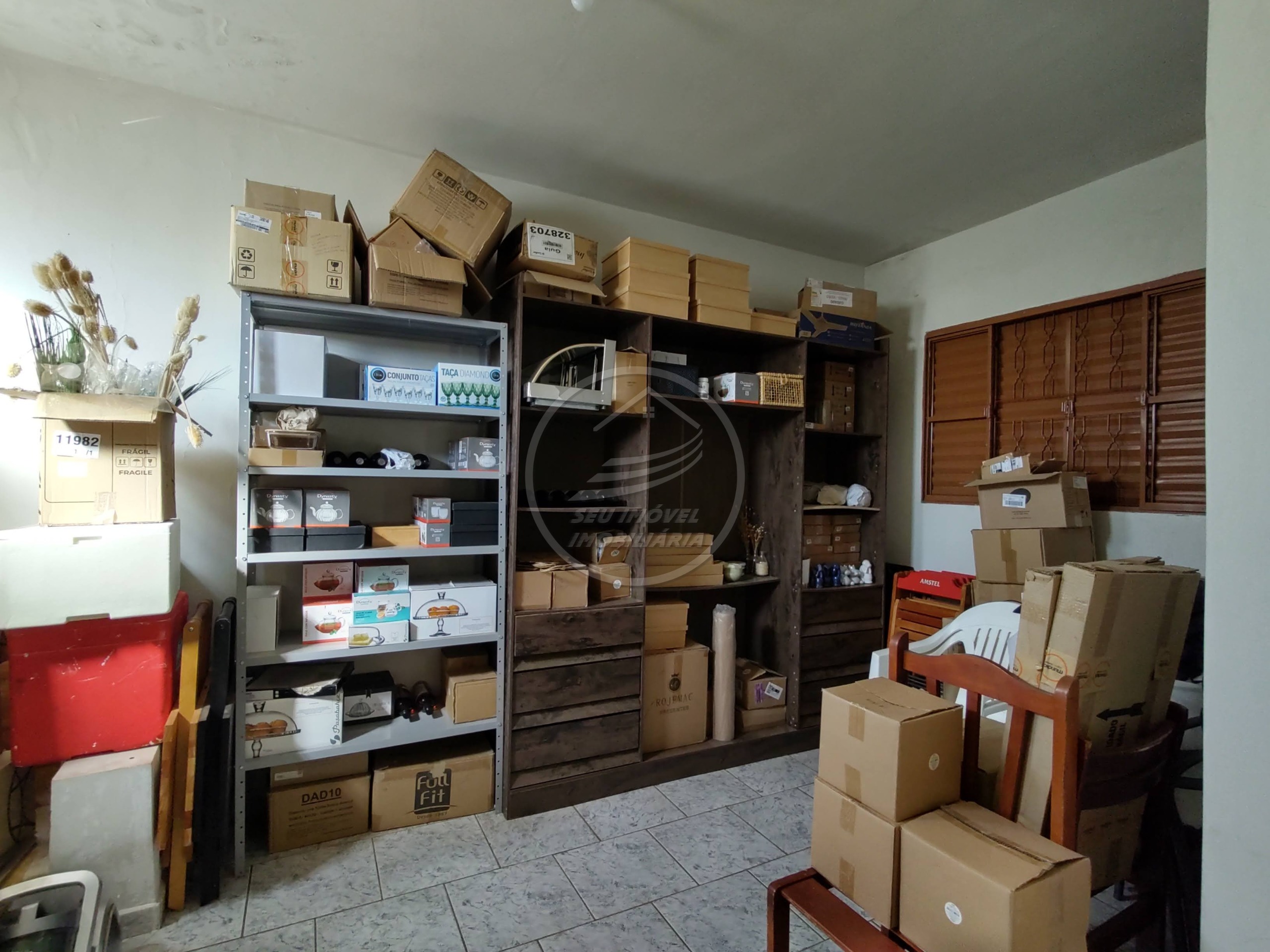 Casa à venda com 3 quartos, 157m² - Foto 8