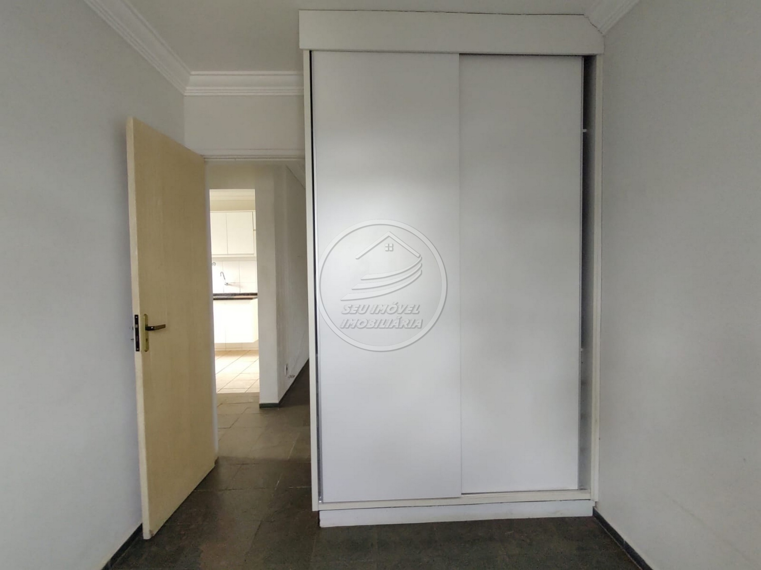 Apartamento à venda com 2 quartos, 62m² - Foto 10