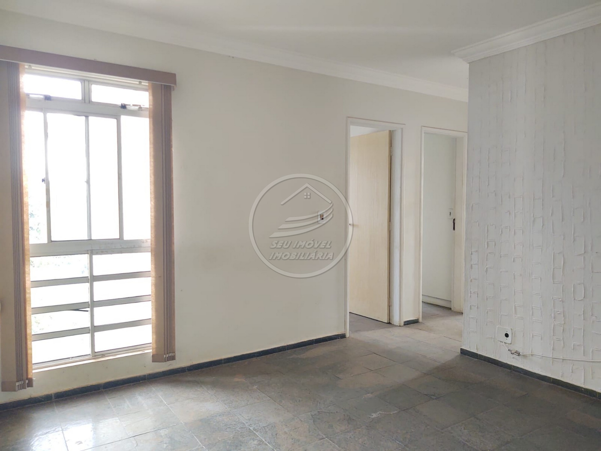Apartamento à venda com 2 quartos, 62m² - Foto 1